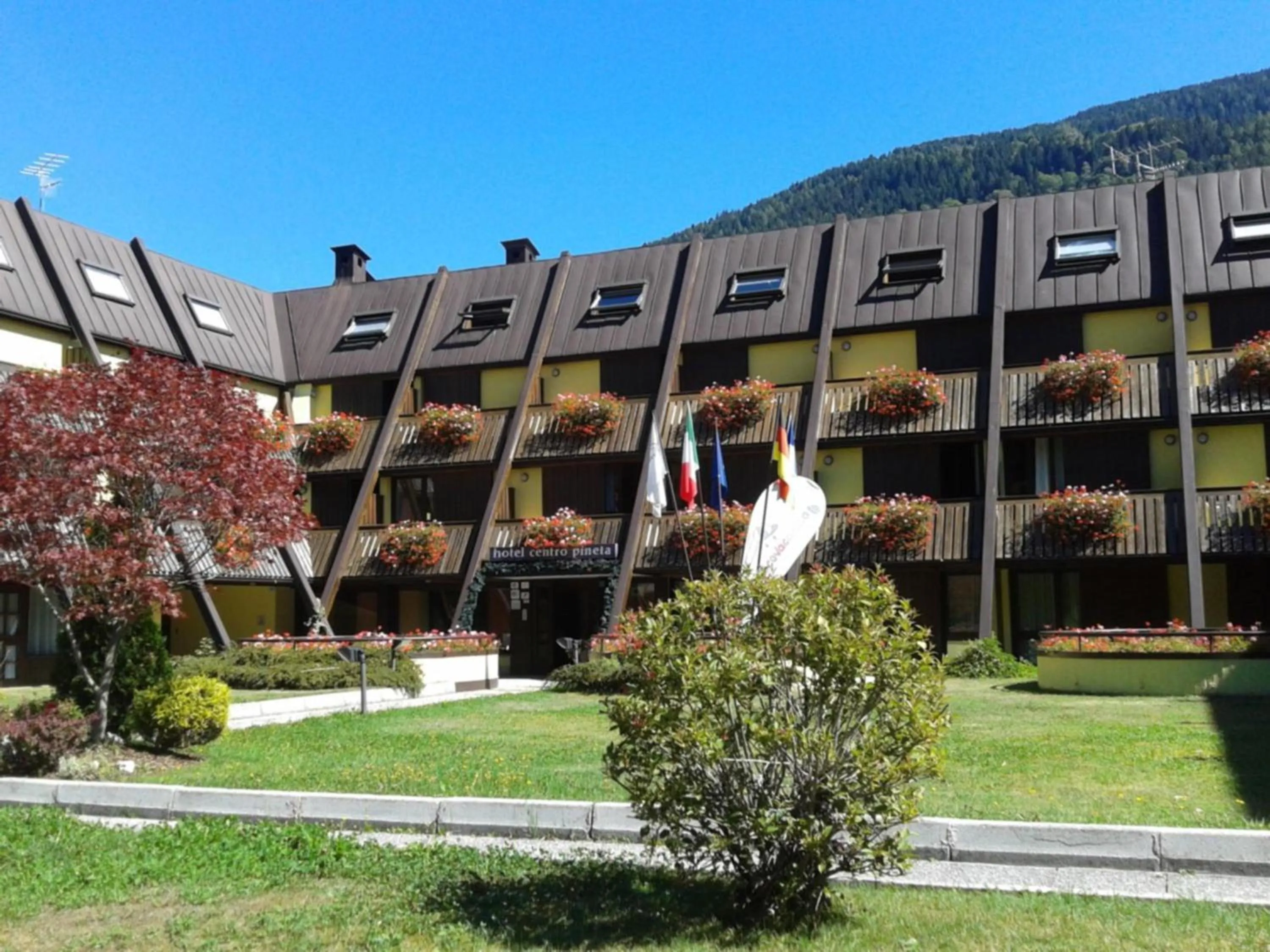 Facade/entrance in Centro Pineta Family Hotel & Wellness
