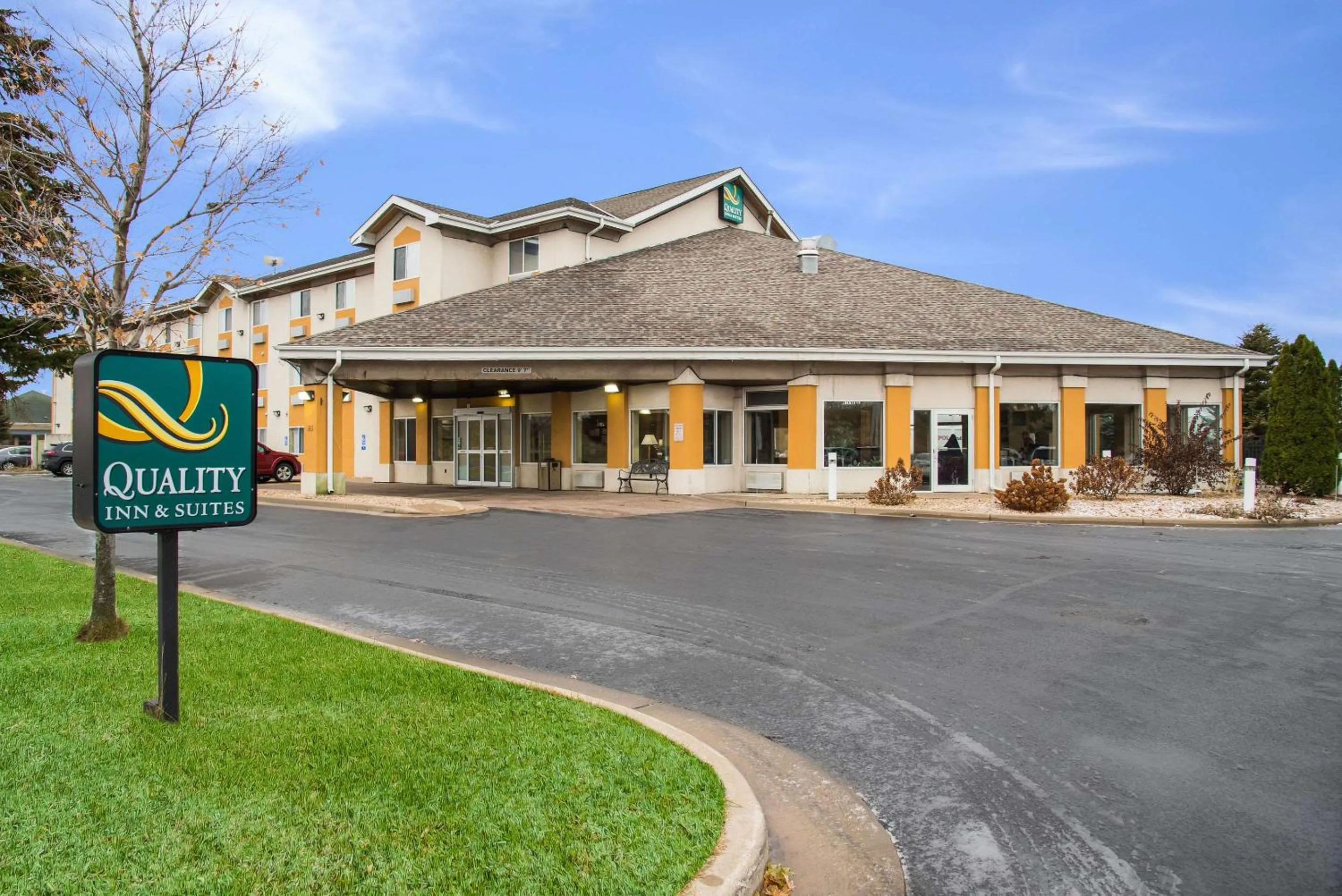 Property building in Quality Inn & Suites Menomonie