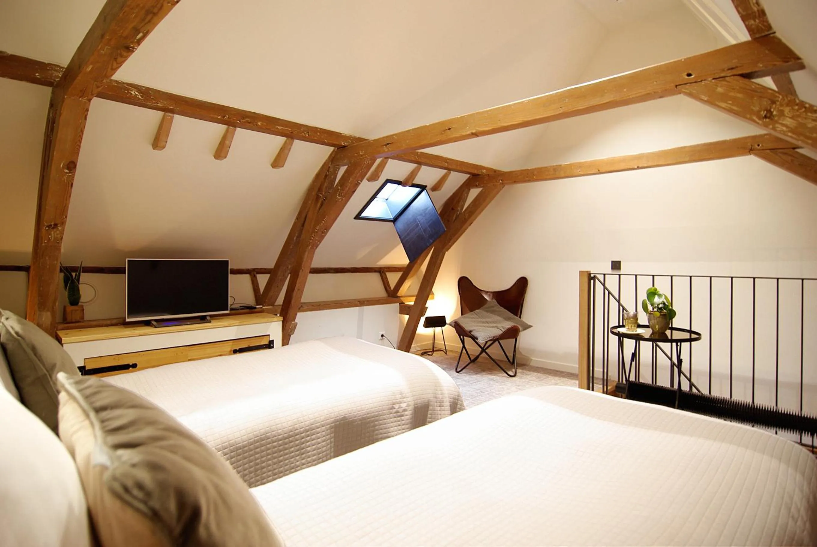 Bed in Authentic Farmhouse - De Vergulden Eenhoorn