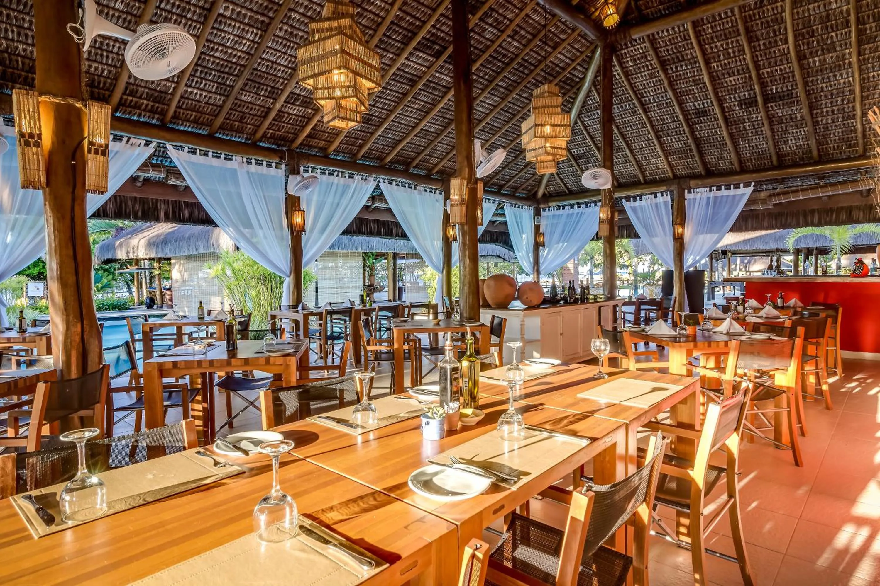 Restaurant/places to eat in Villa dos Corais