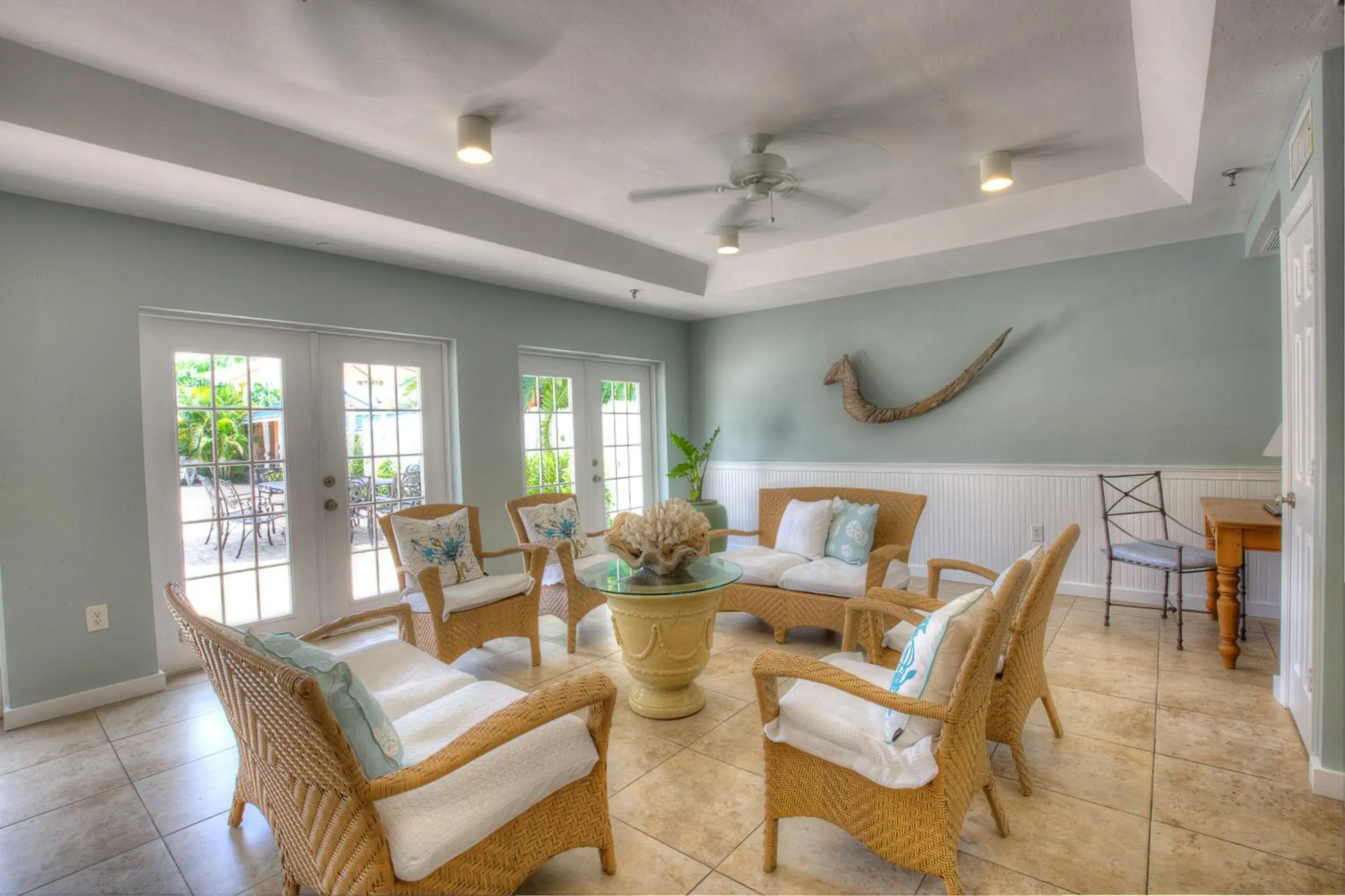 Lobby or reception in Naples Garden Inn Lobby or reception in Naples Garden Inn