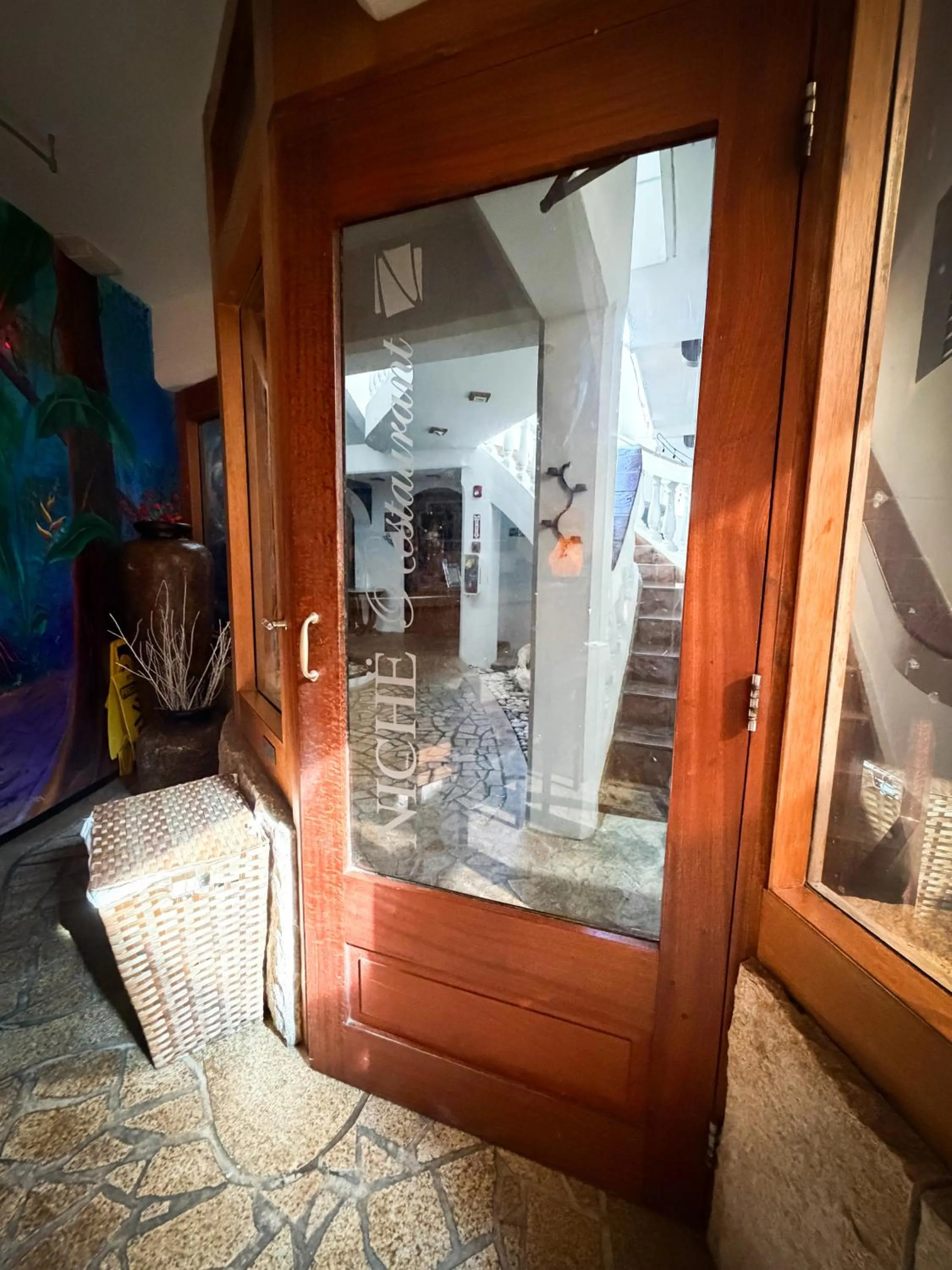 Restaurant/places to eat in Acacia Boutique Hotel