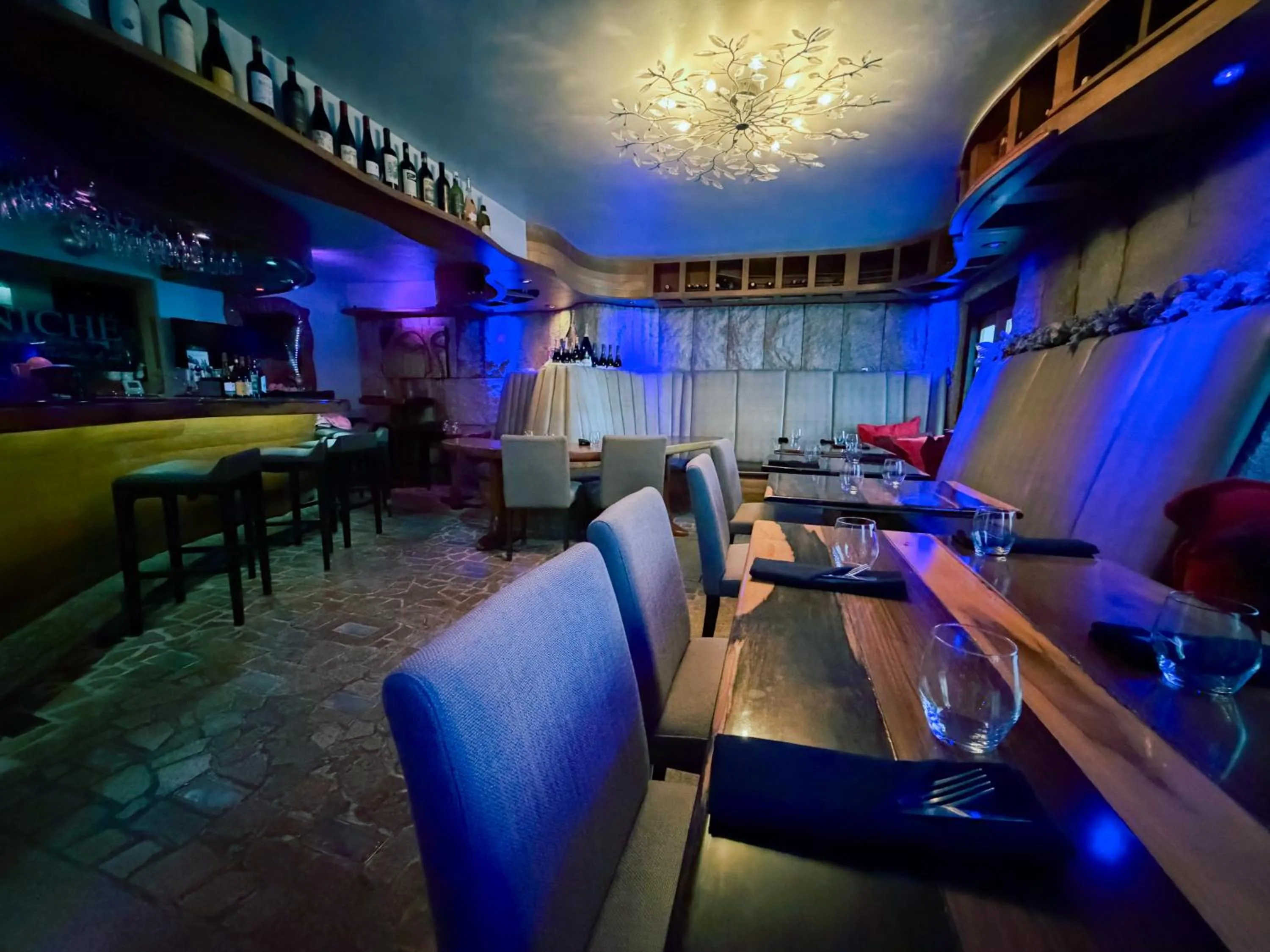 Restaurant/places to eat in Acacia Boutique Hotel