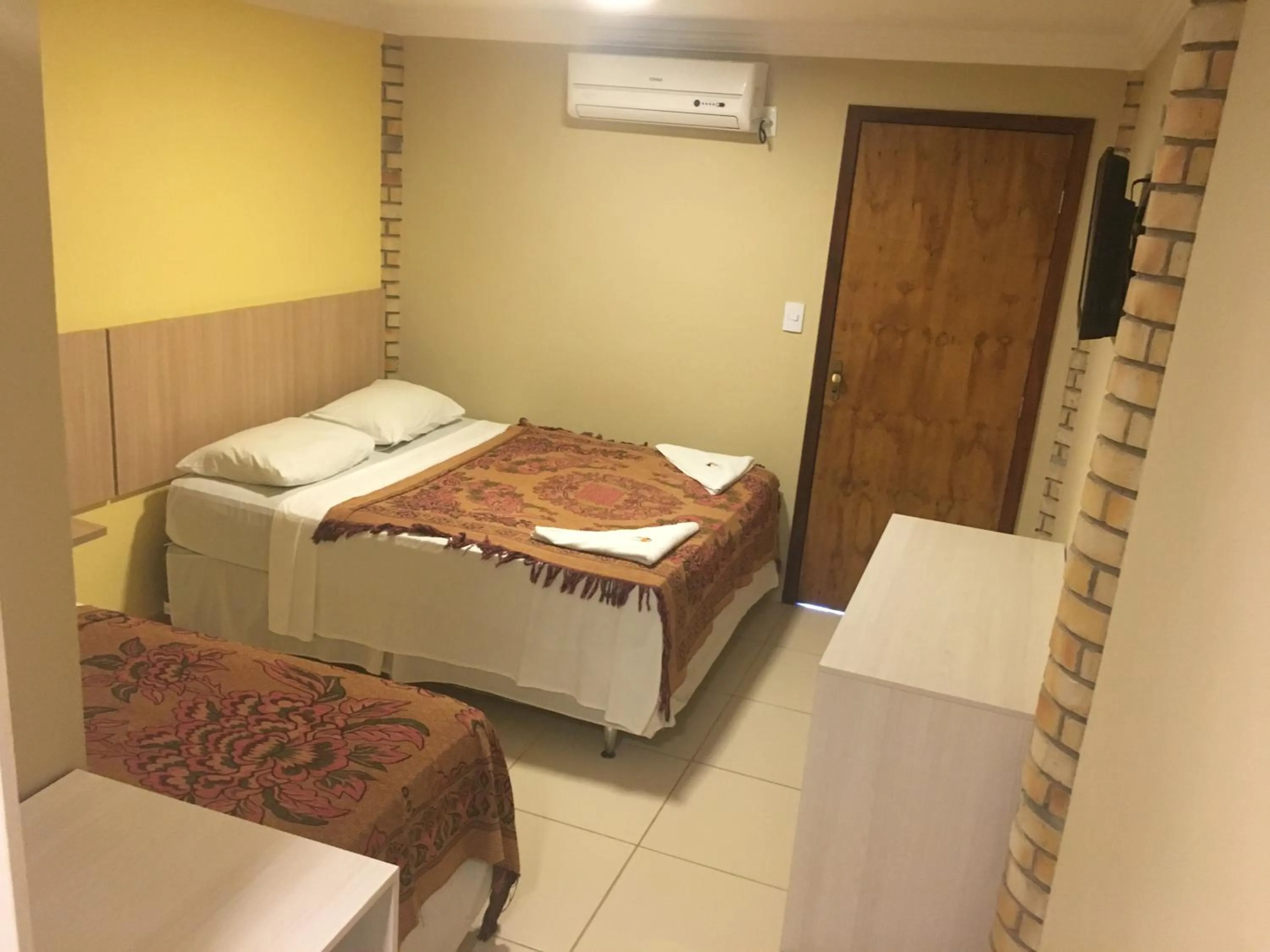 Bedroom, Bed in Hotel Pousada Latitude