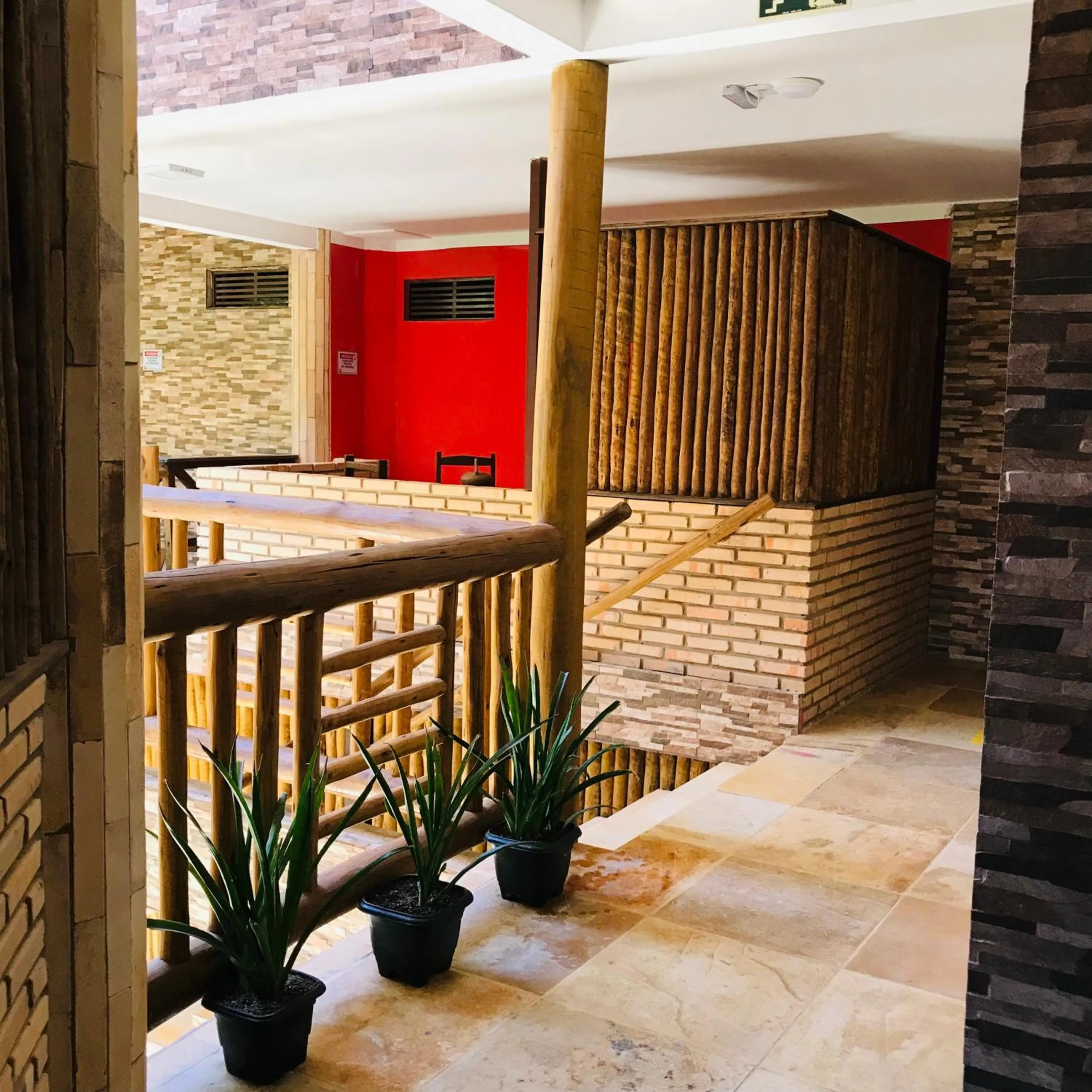 Property building in Hotel Pousada Latitude