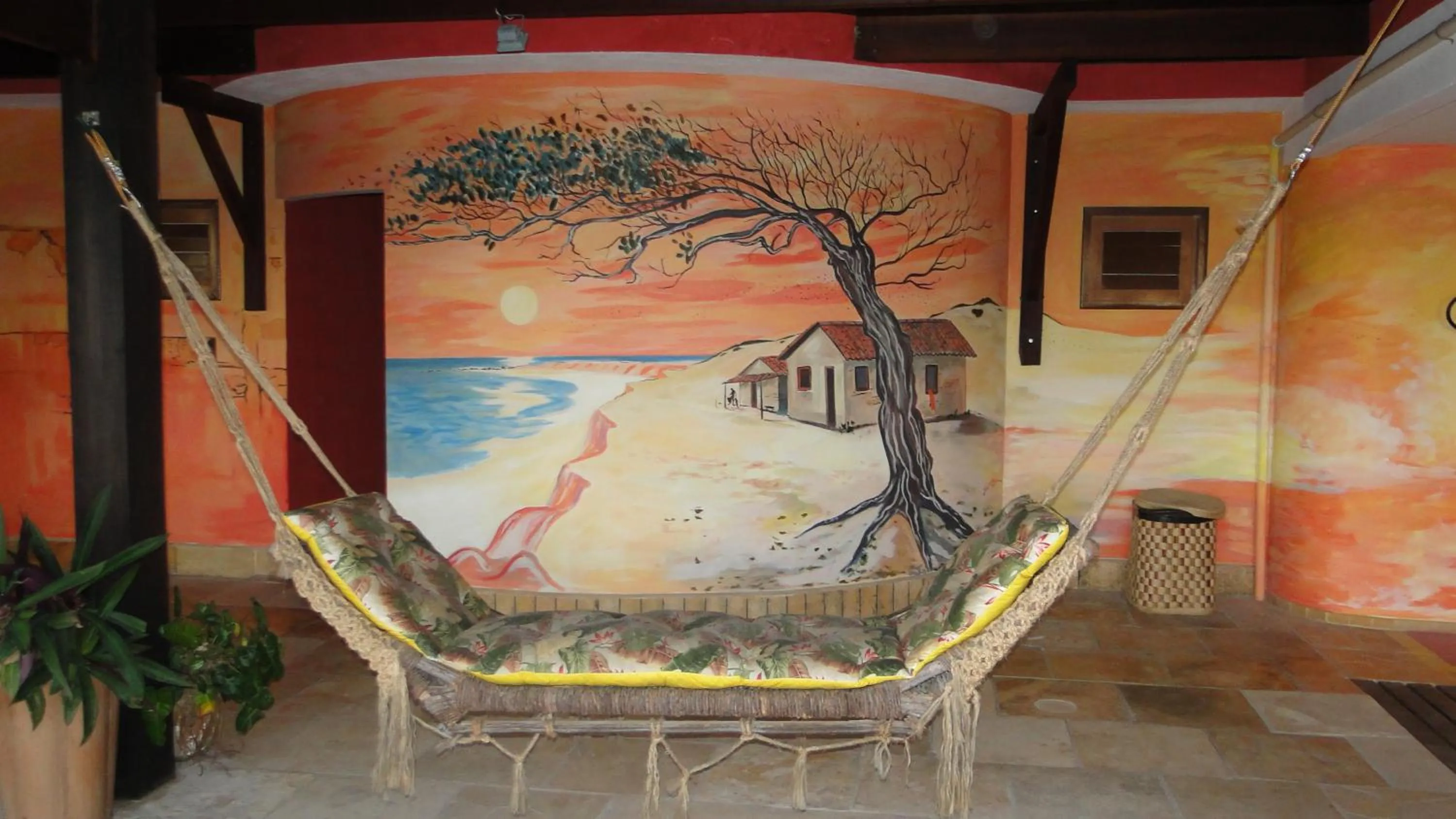 Swimming pool in Hotel Pousada Latitude