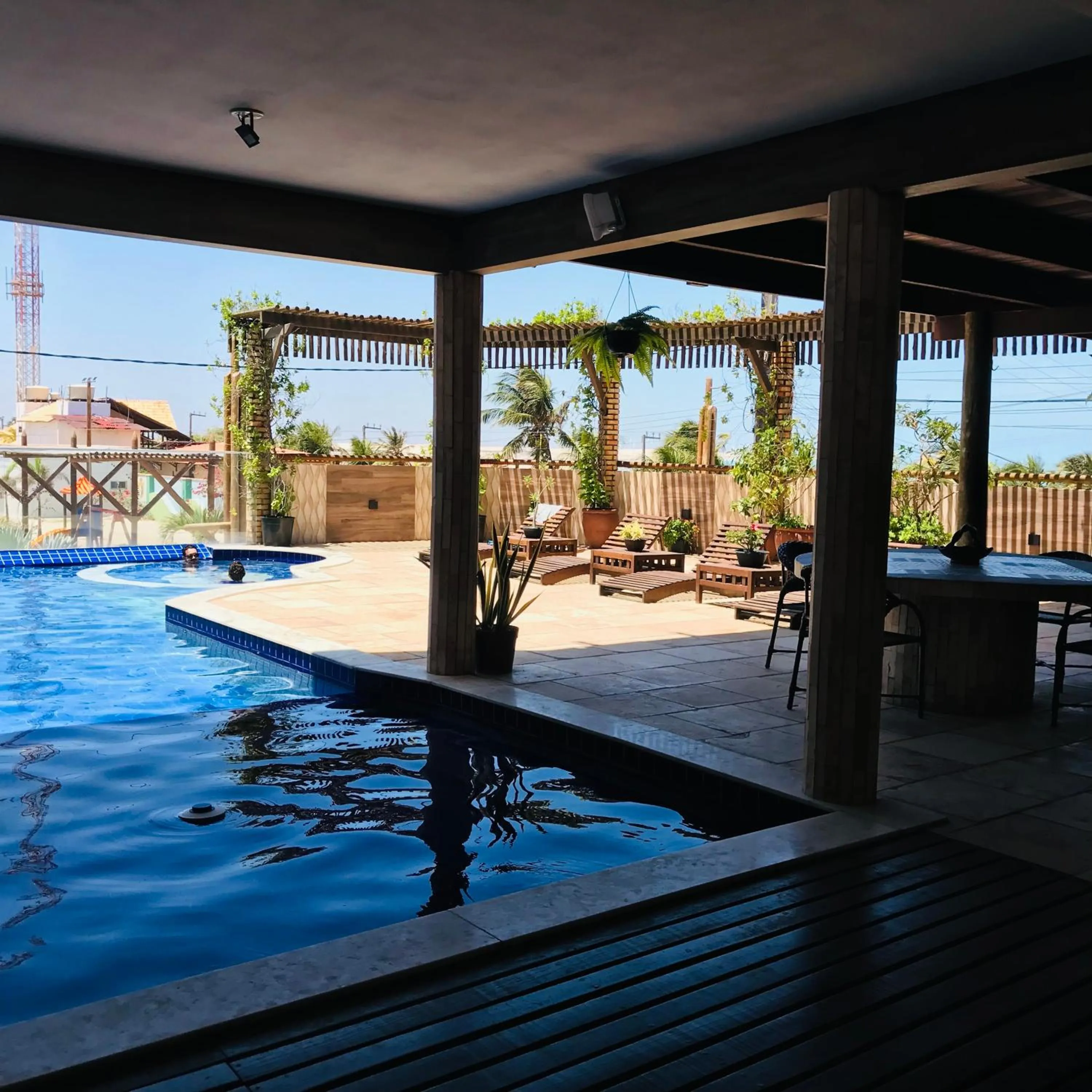 Pool view in Hotel Pousada Latitude
