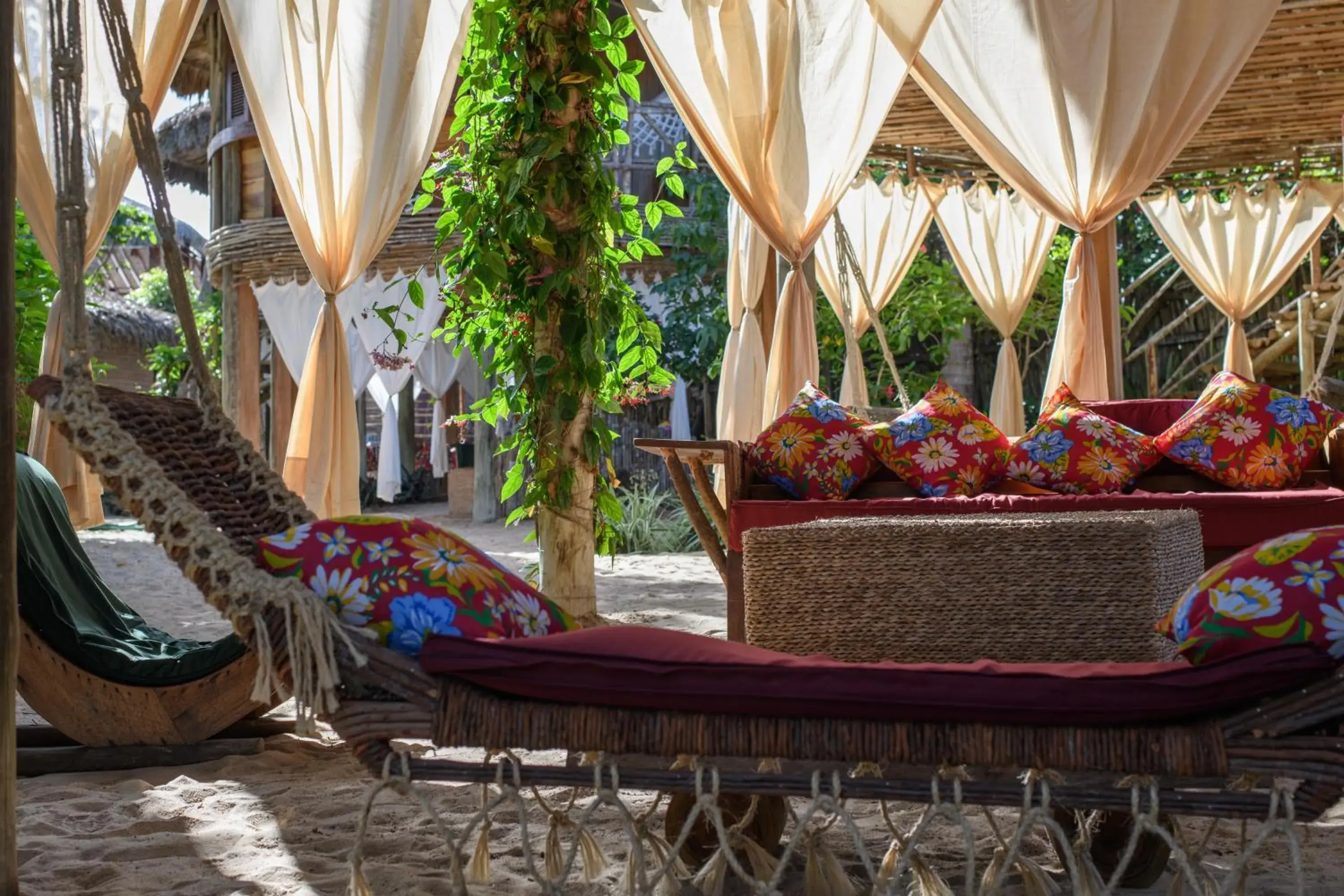 High Stilt House Dunes in Vila Kalango High Stilt House Dunes in Vila Kalango