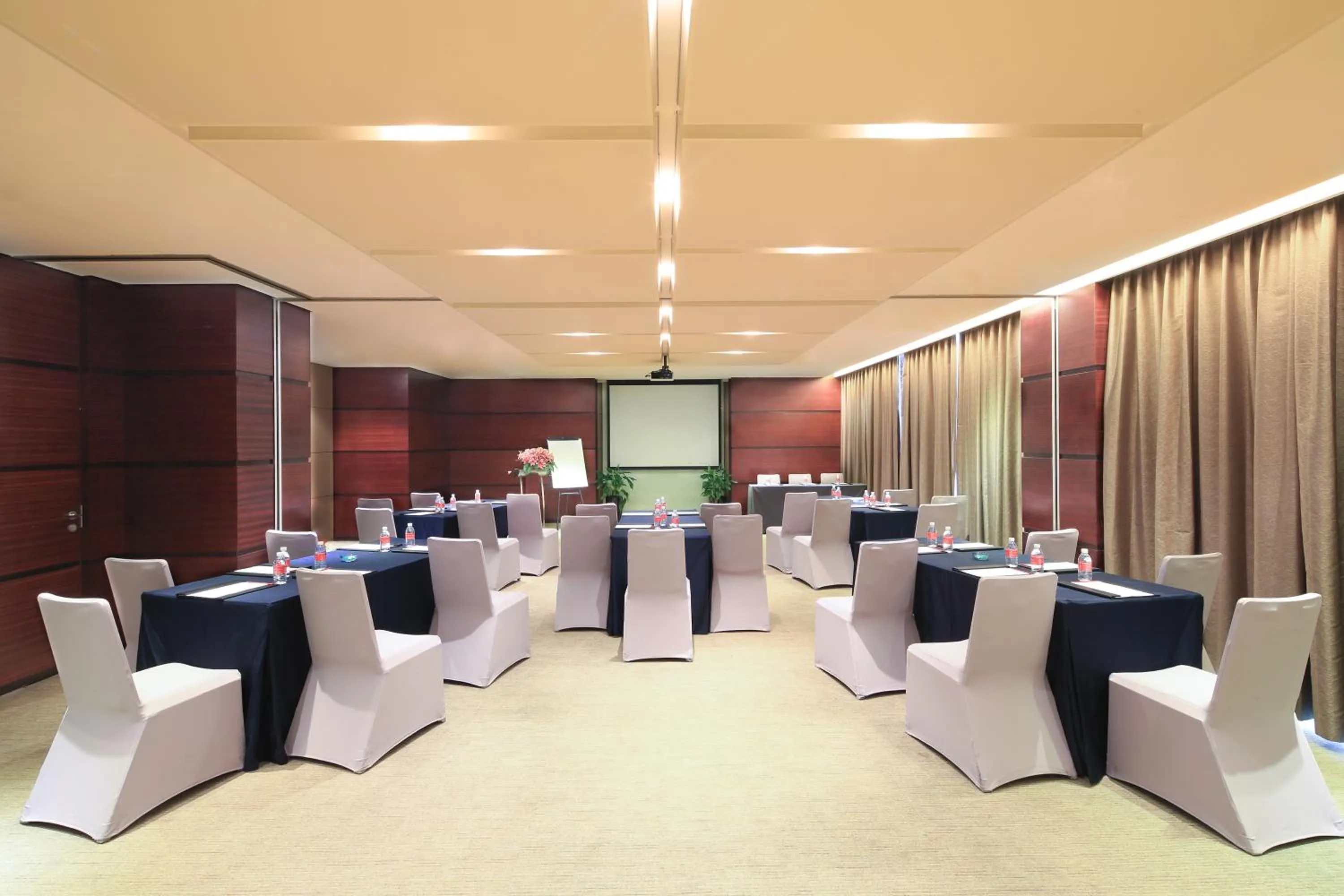 Banquet/Function facilities in Hilton Garden Inn Shanghai Caohejing Hi-Tech Park