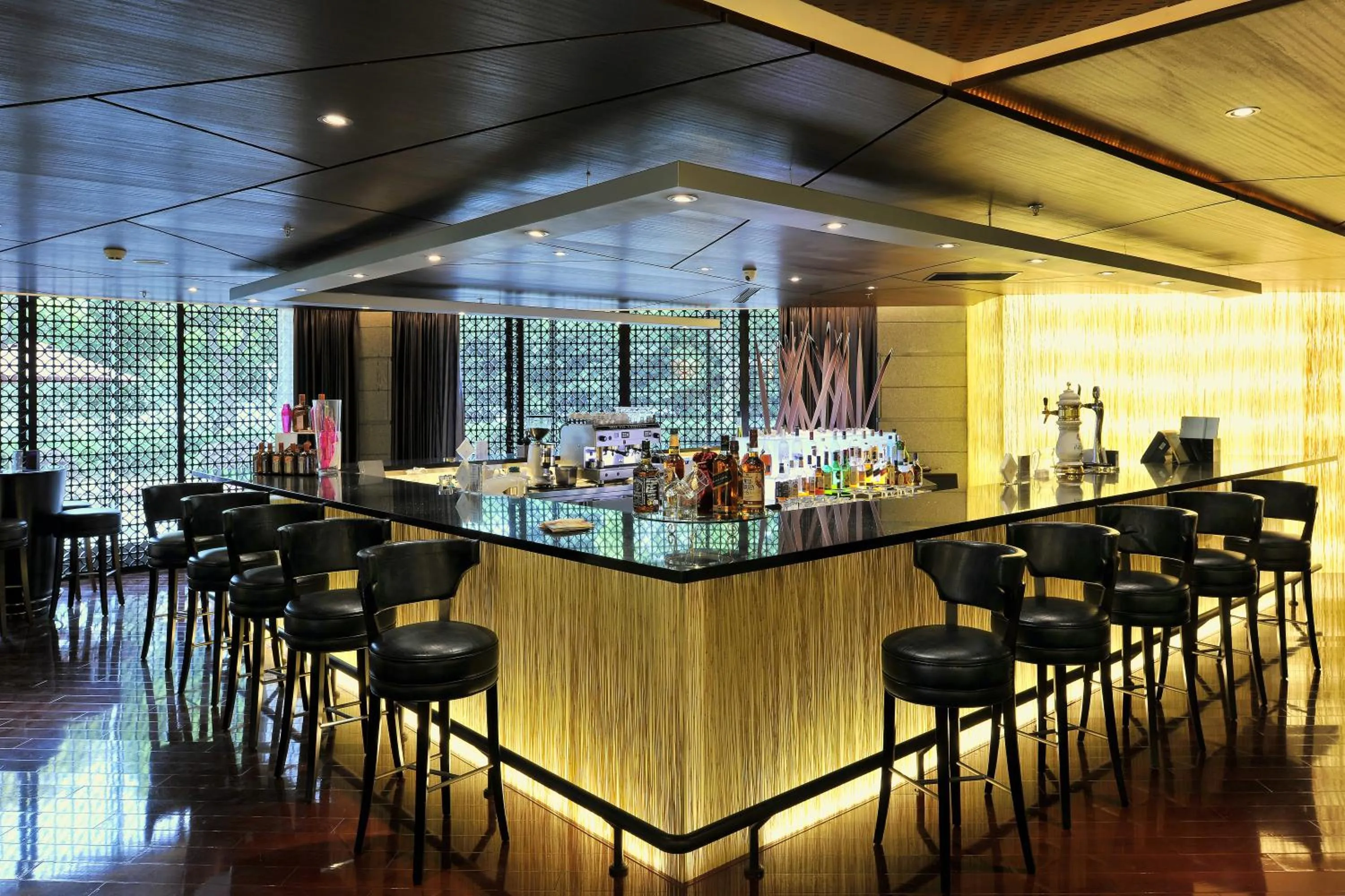 Lounge or bar in Hilton Garden Inn Shanghai Caohejing Hi-Tech Park