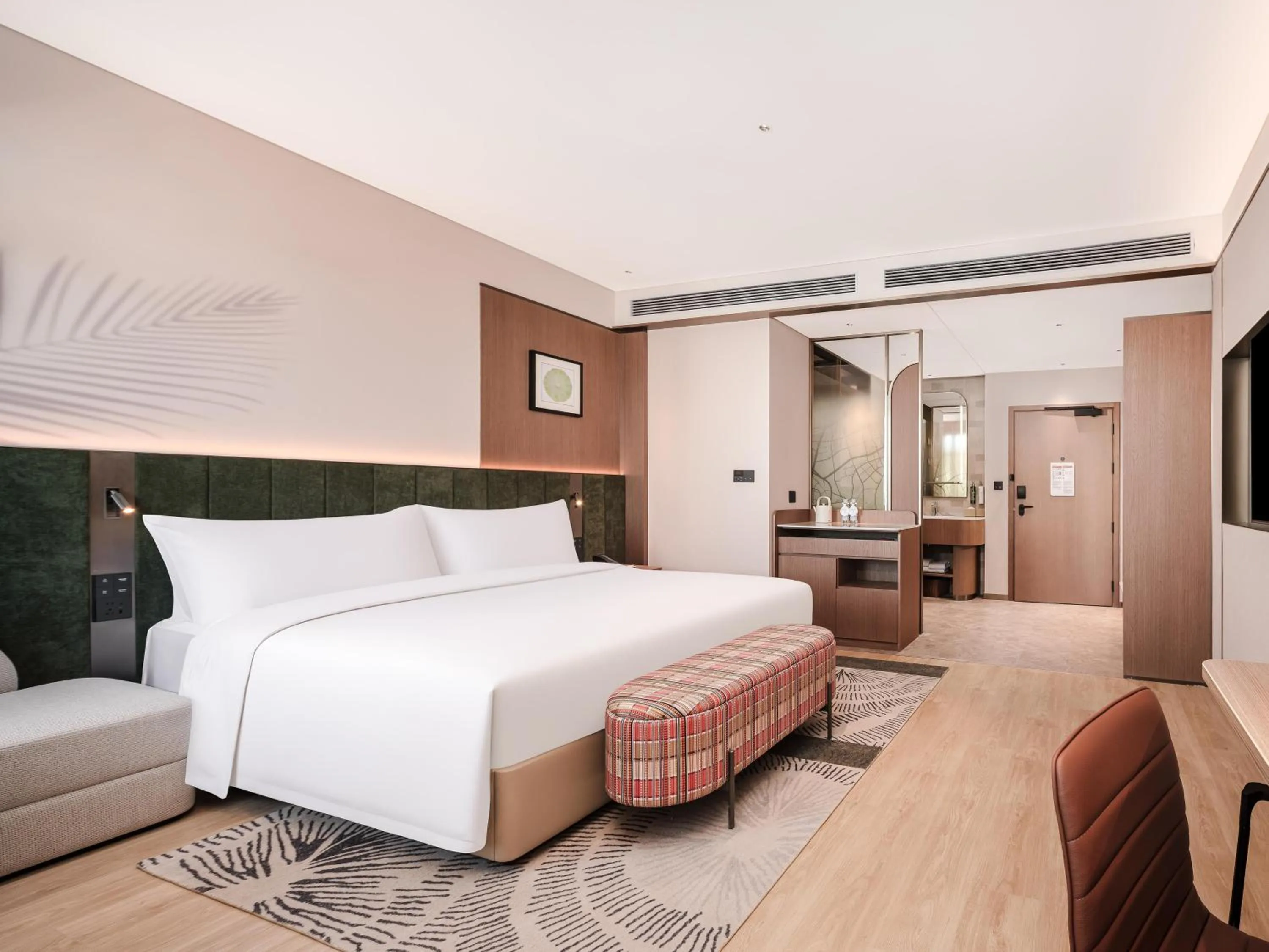 Bed in Hilton Garden Inn Shanghai Caohejing Hi-Tech Park