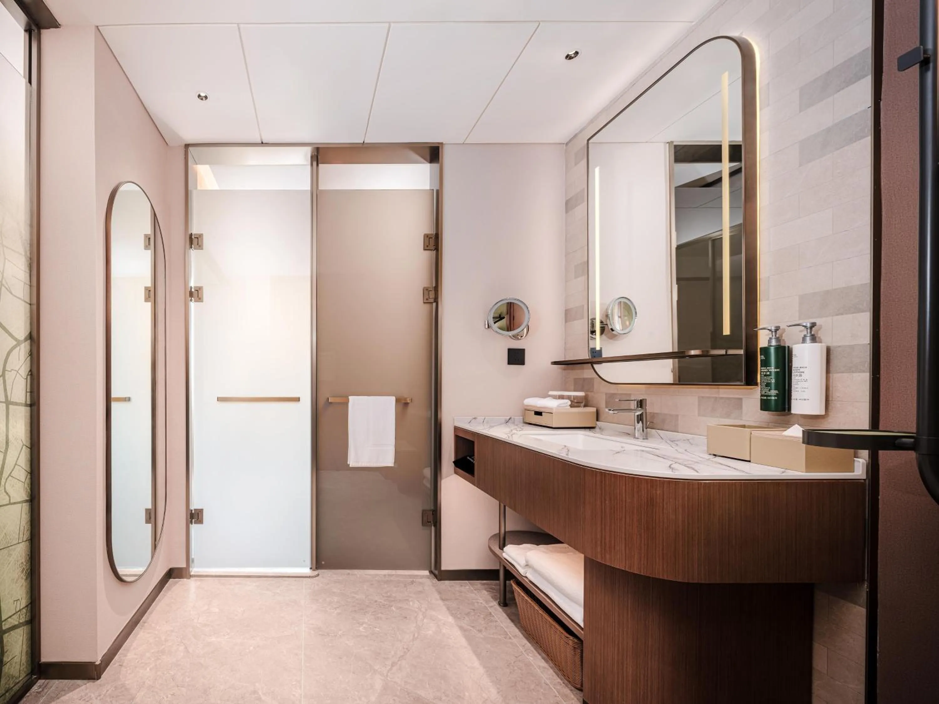 Bathroom in Hilton Garden Inn Shanghai Caohejing Hi-Tech Park