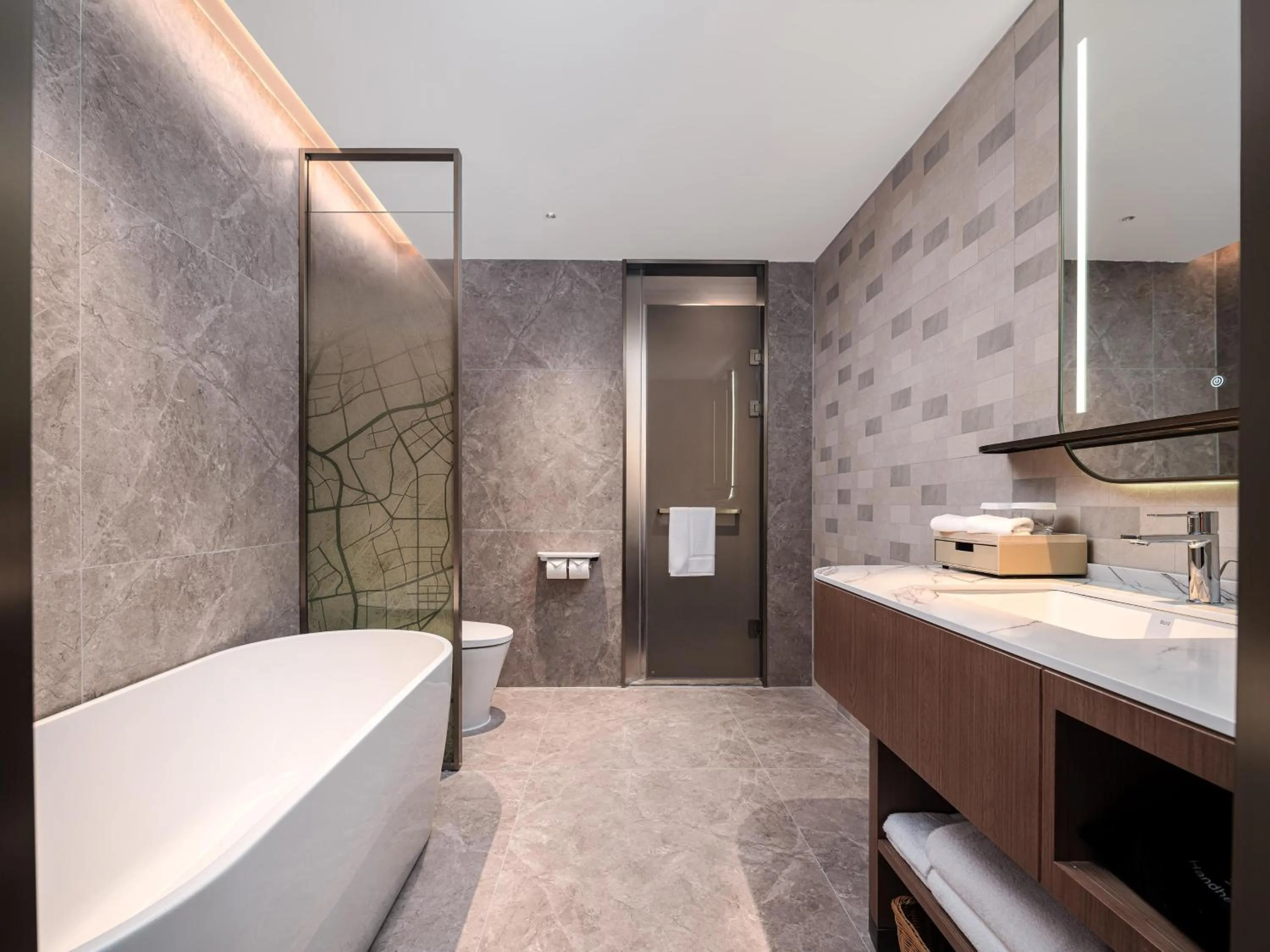 Bathroom in Hilton Garden Inn Shanghai Caohejing Hi-Tech Park