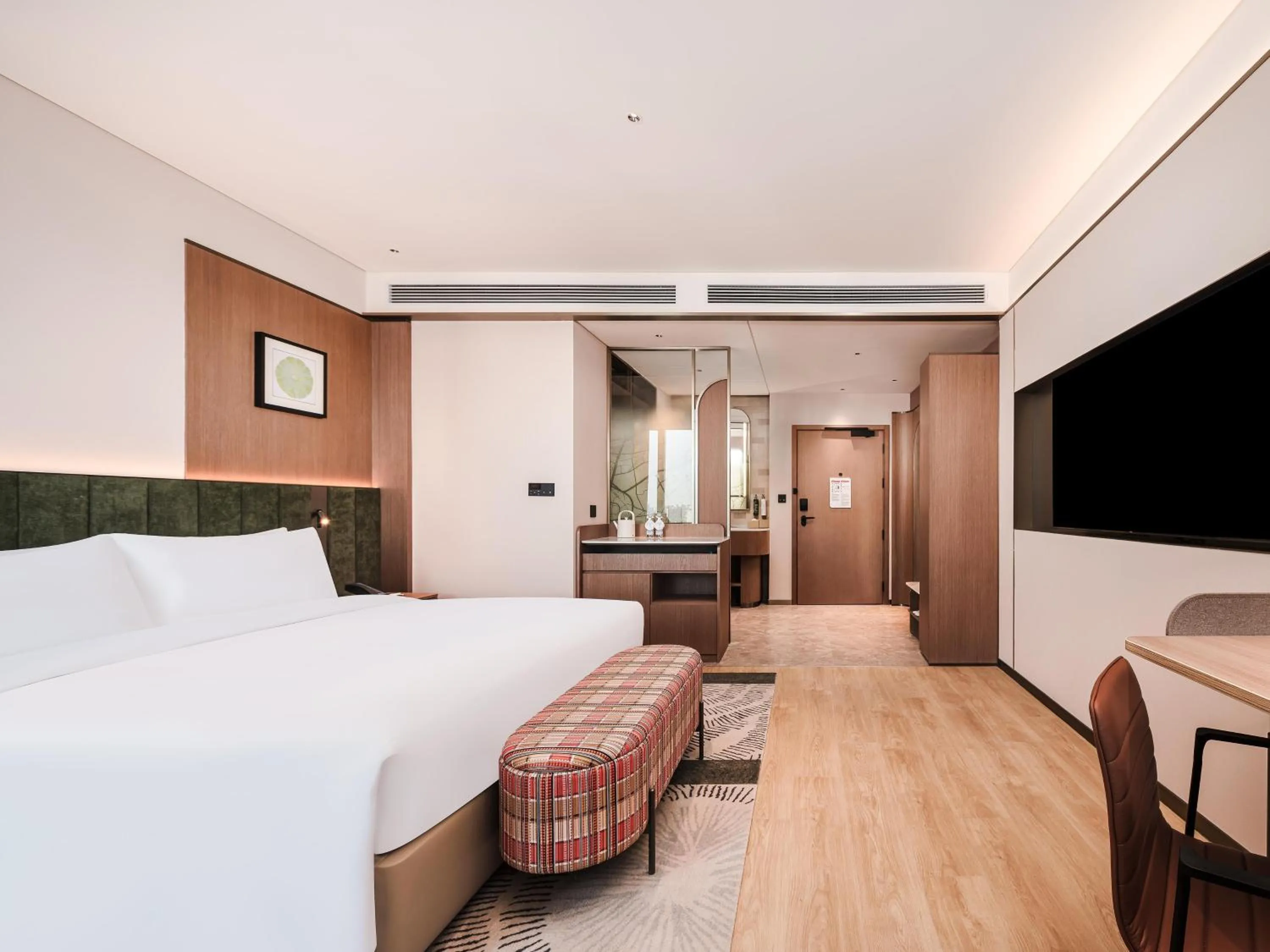 Bed in Hilton Garden Inn Shanghai Caohejing Hi-Tech Park