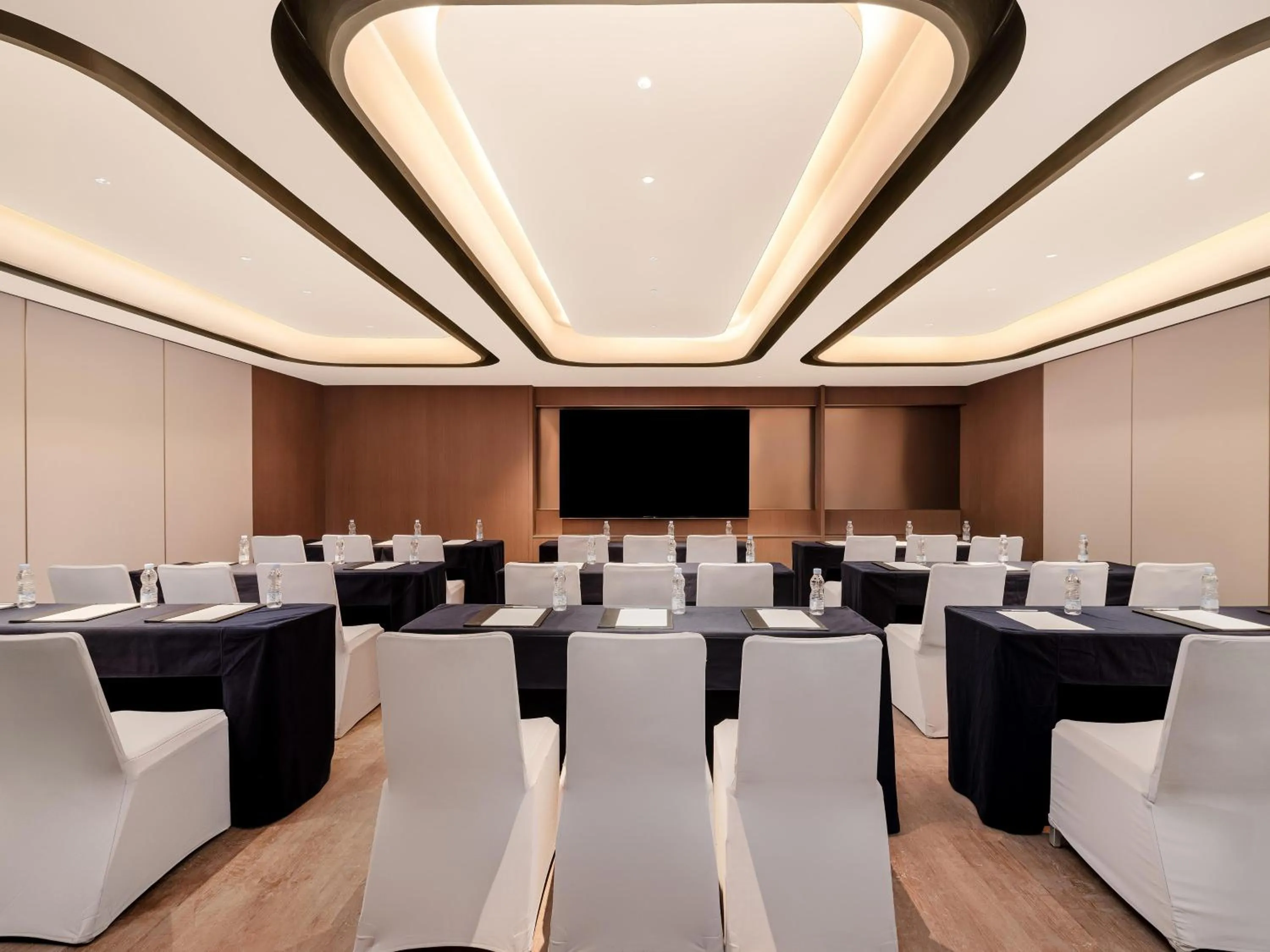 Meeting/conference room in Hilton Garden Inn Shanghai Caohejing Hi-Tech Park