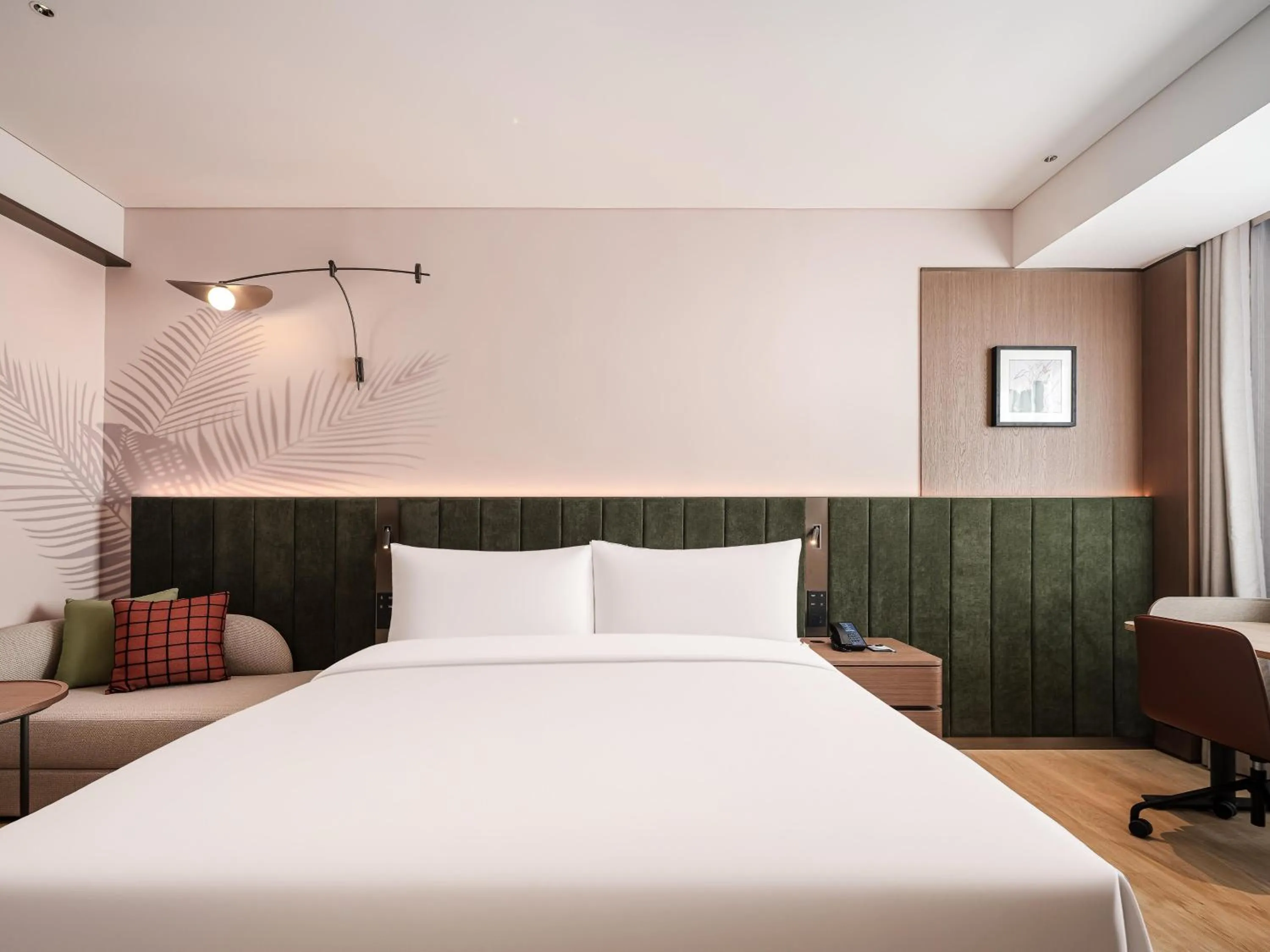 Bed in Hilton Garden Inn Shanghai Caohejing Hi-Tech Park