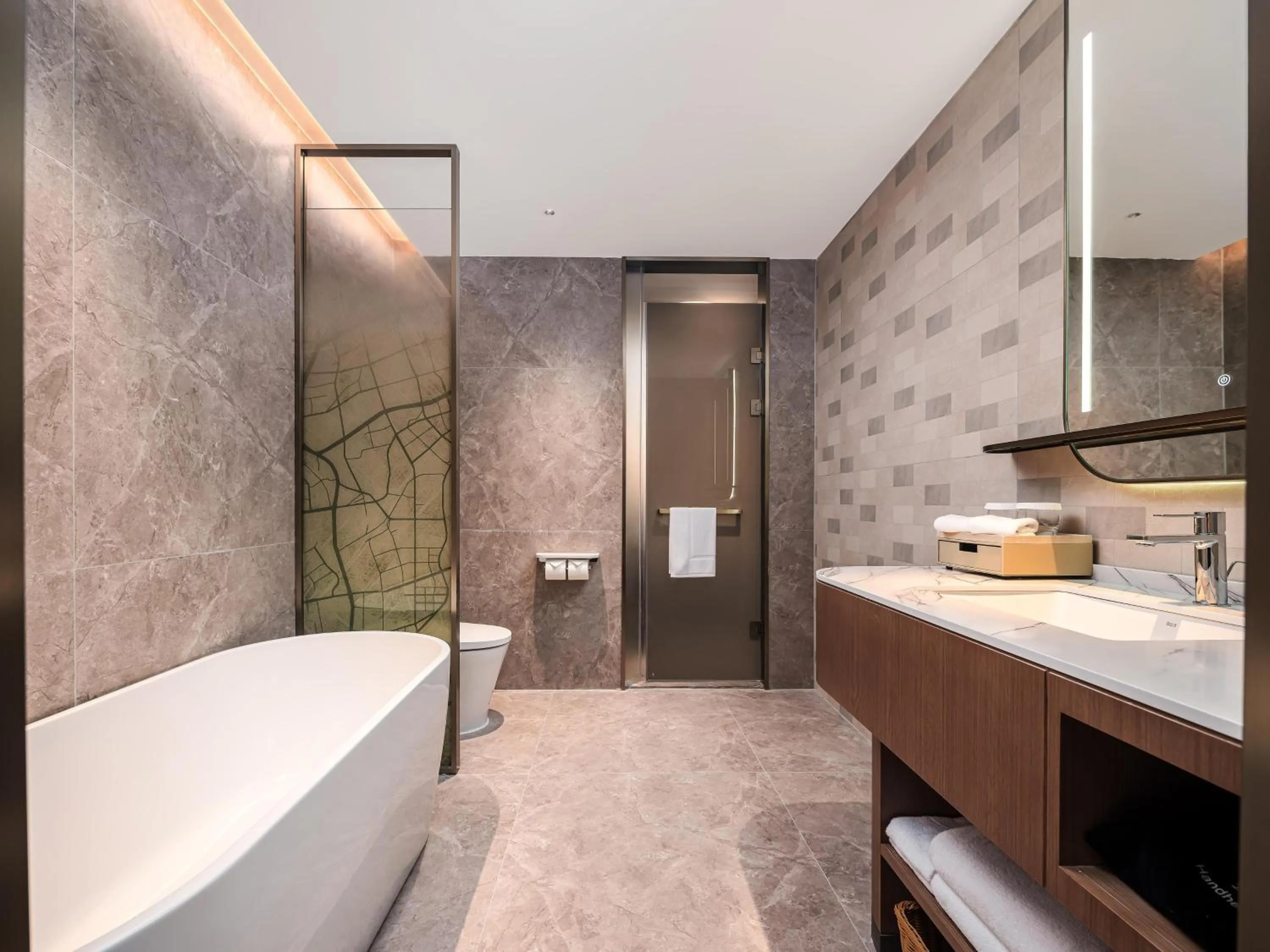 Bathroom in Hilton Garden Inn Shanghai Caohejing Hi-Tech Park