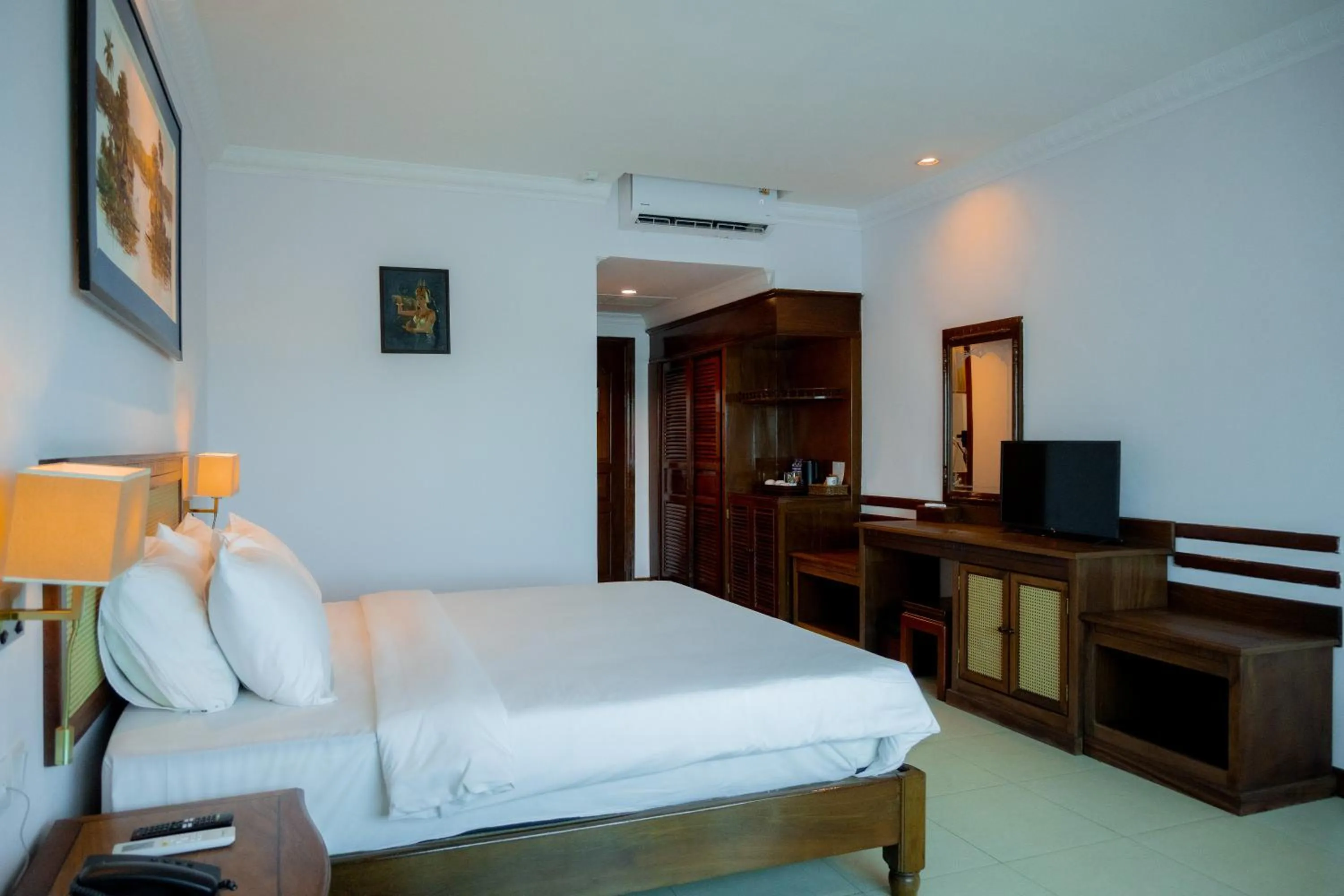 Bedroom, Bed in Baitong Heritage Hotel