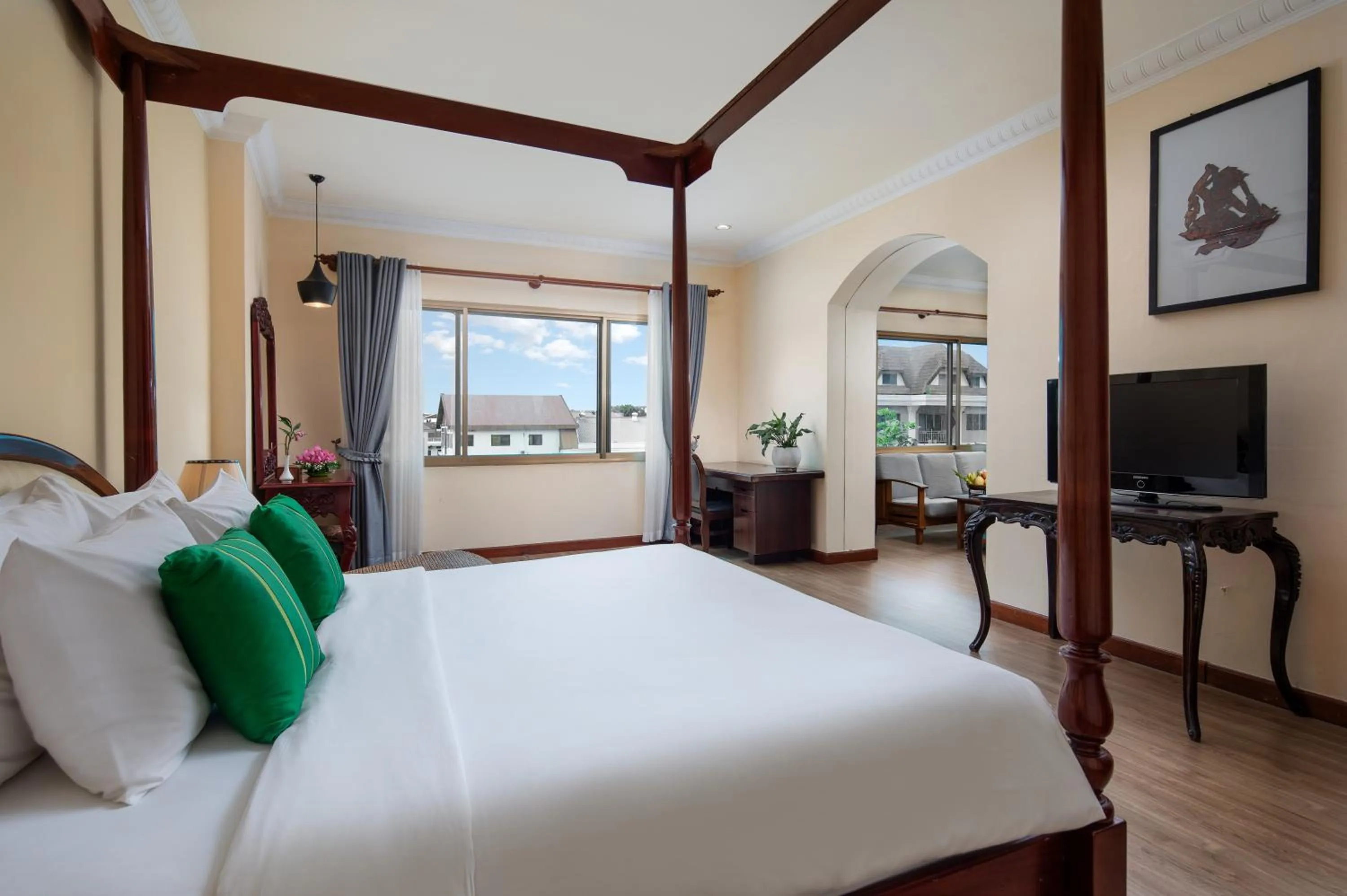 Communal lounge/ TV room, Bed in Baitong Heritage Hotel