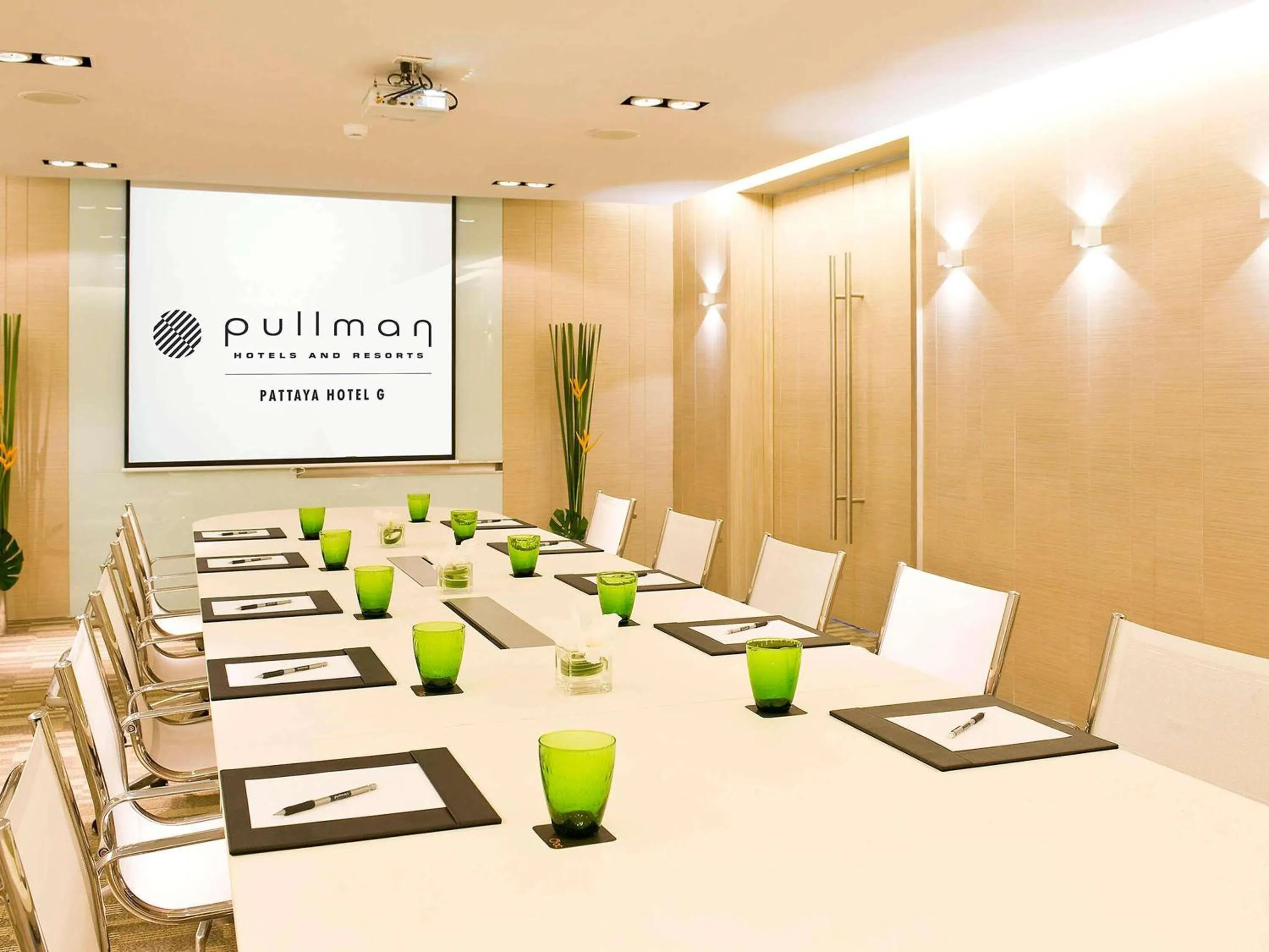Meeting/conference room in Pullman Pattaya Hotel G