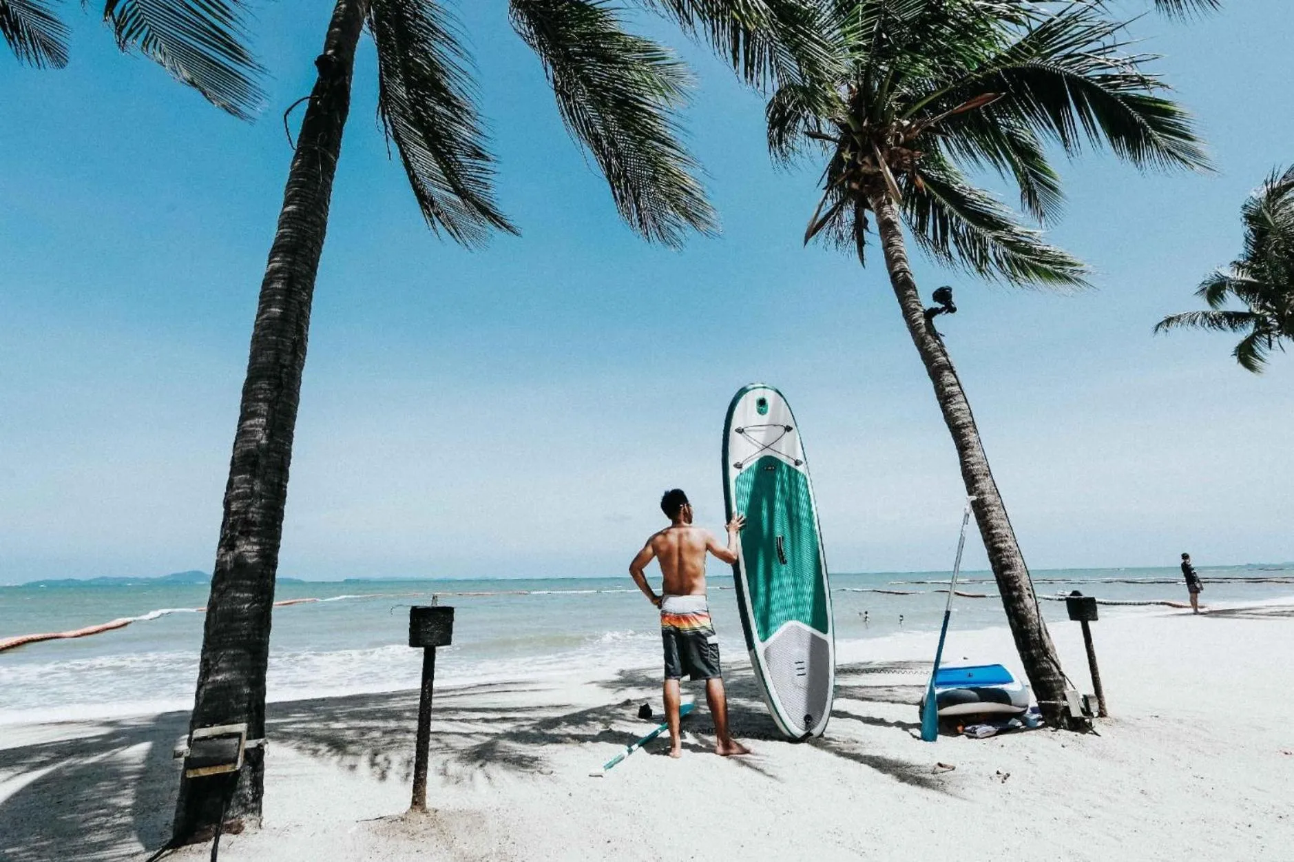 Beach in Pullman Pattaya Hotel G