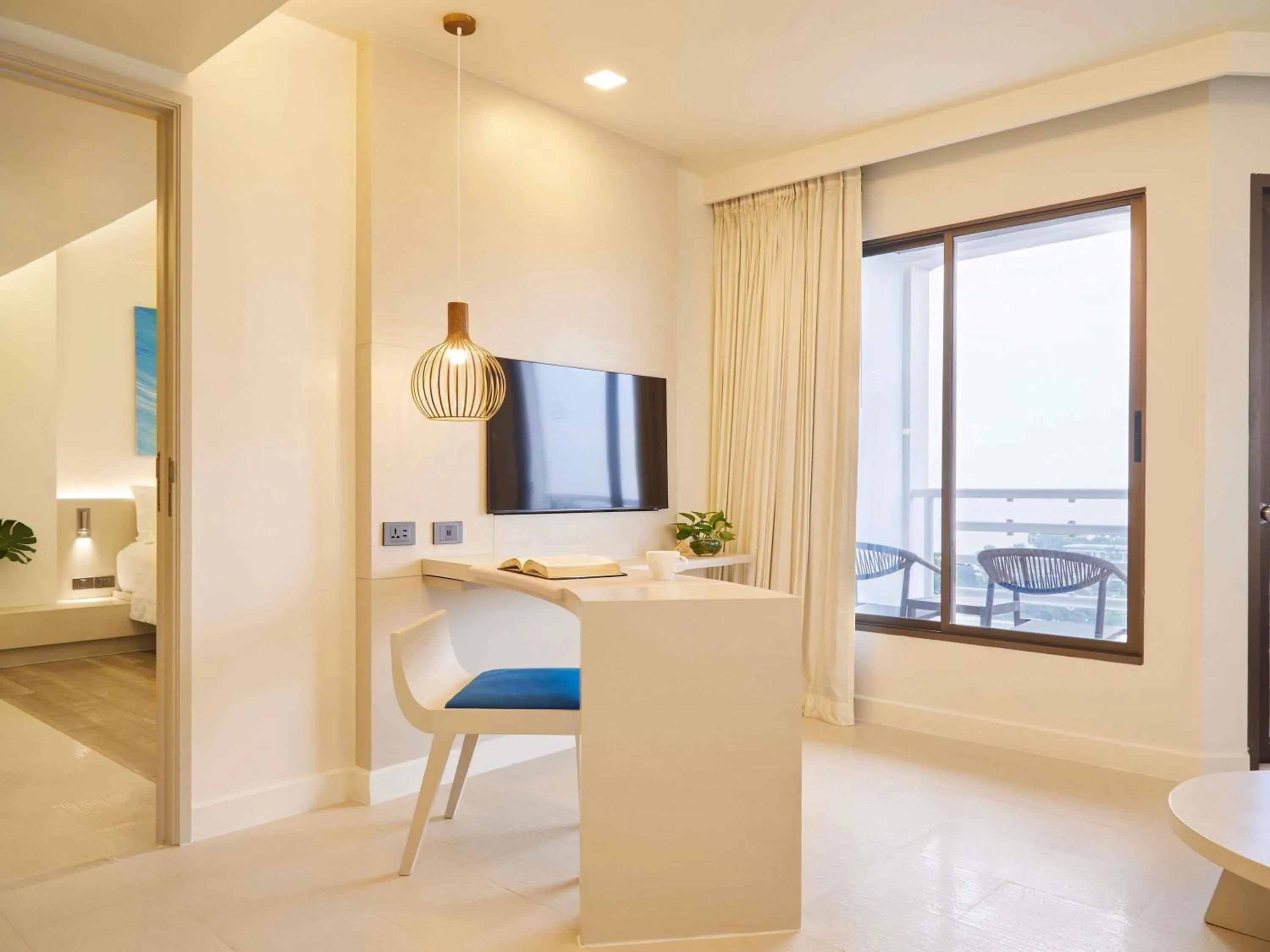 Bedroom in Pullman Pattaya Hotel G