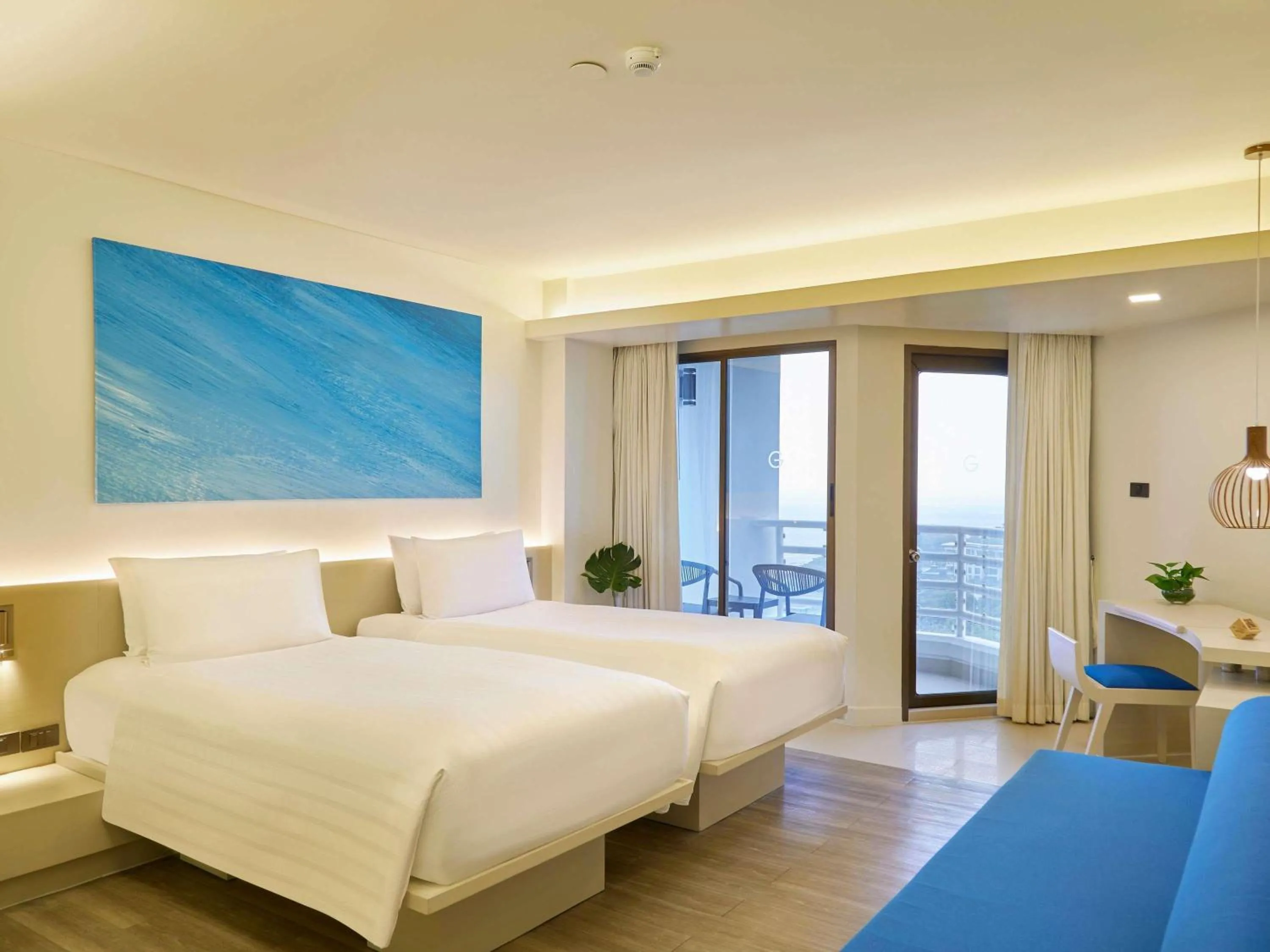 Bedroom, Bed in Pullman Pattaya Hotel G