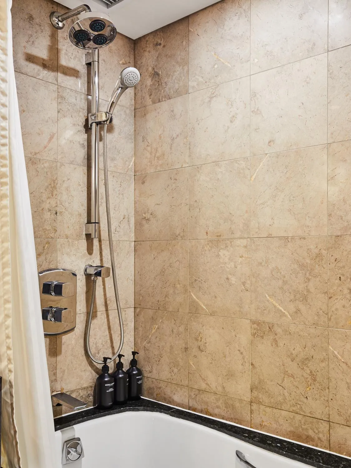 Bath in Lotte Hotel Ulsan