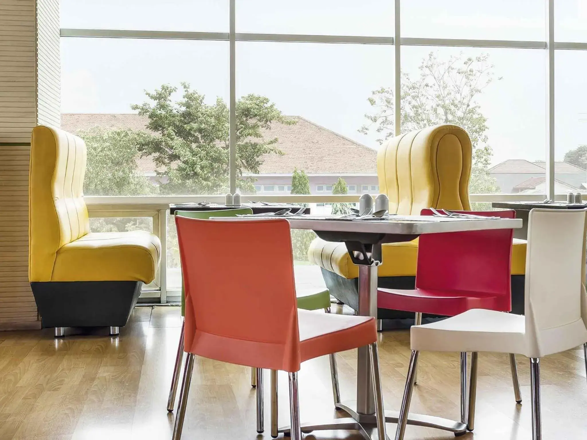 Lounge or bar in Hotel Ibis Semarang Simpang Lima Lounge or bar in Hotel Ibis Semarang Simpang Lima