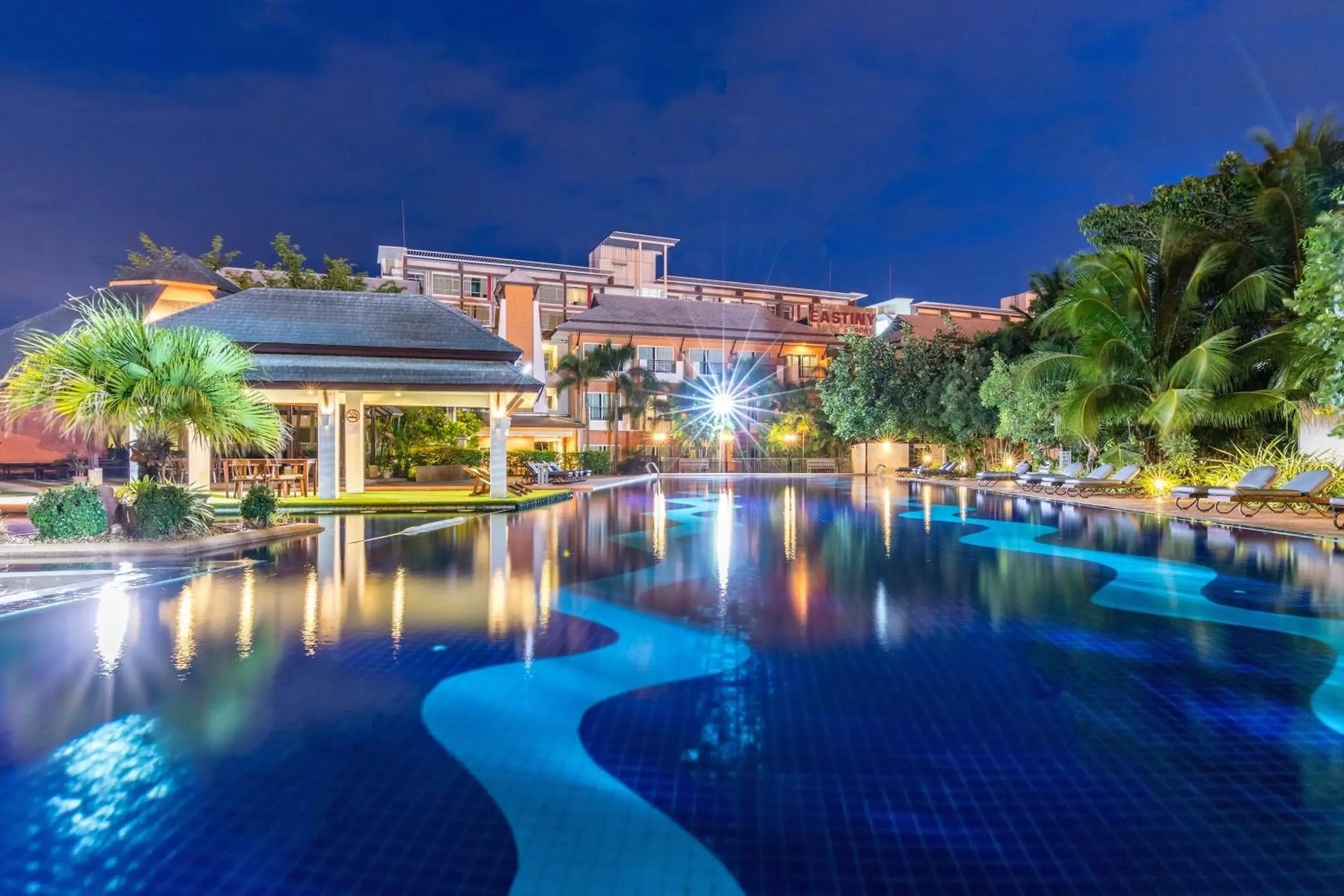 Swimming Pool in Eastiny Resort & Spa