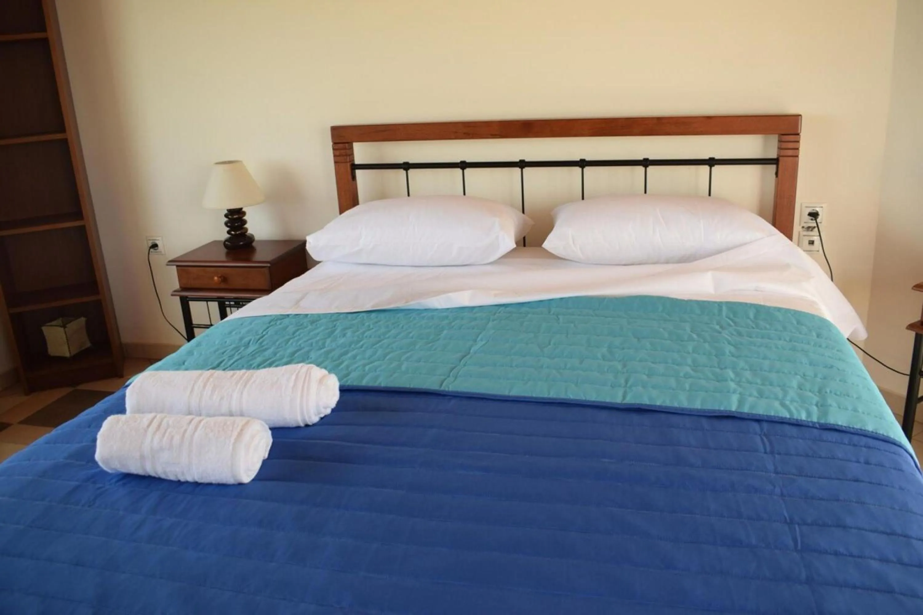 Bed in ILIAS VILLA IN CHANIA