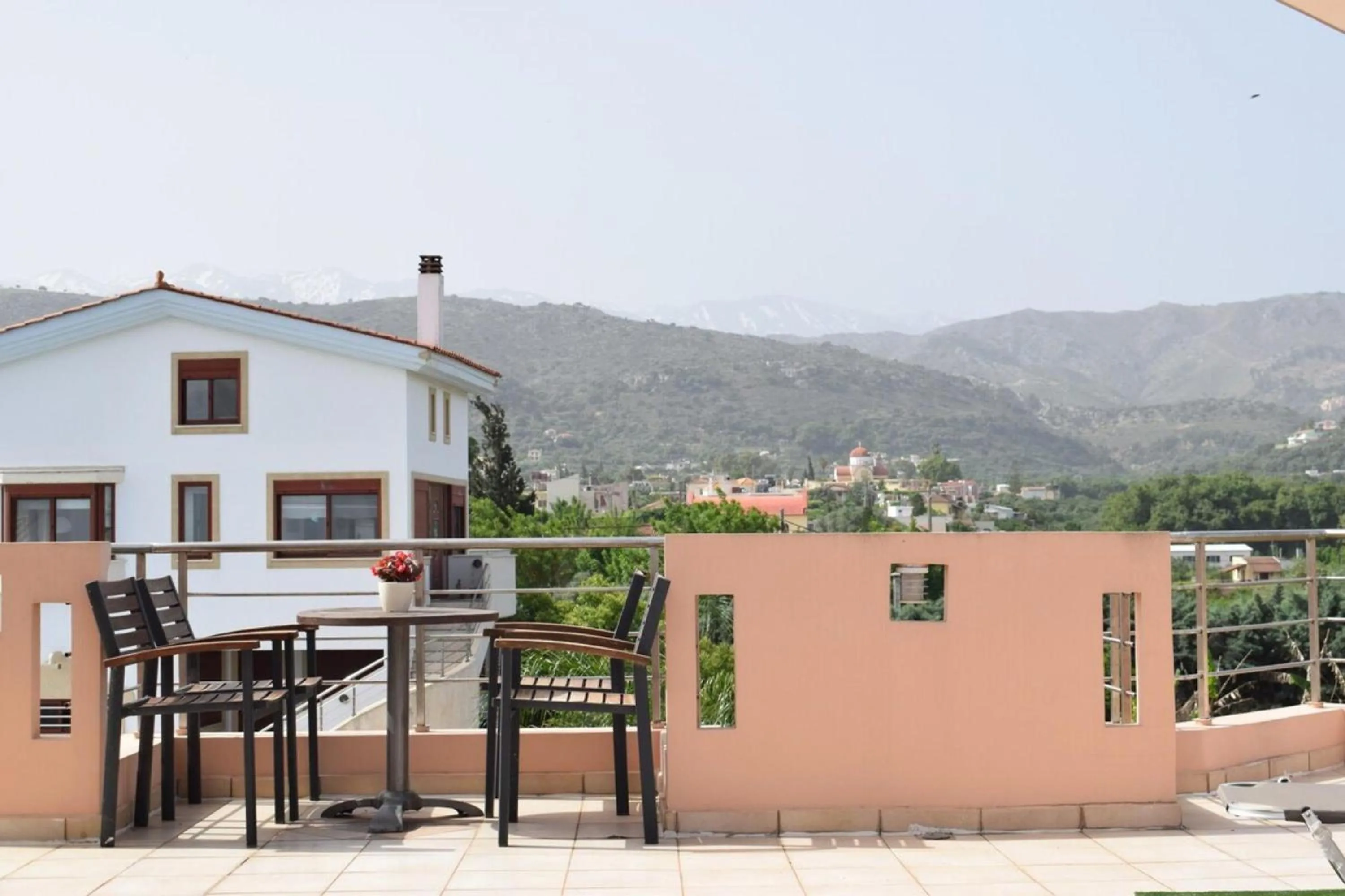 ILIAS VILLA IN CHANIA