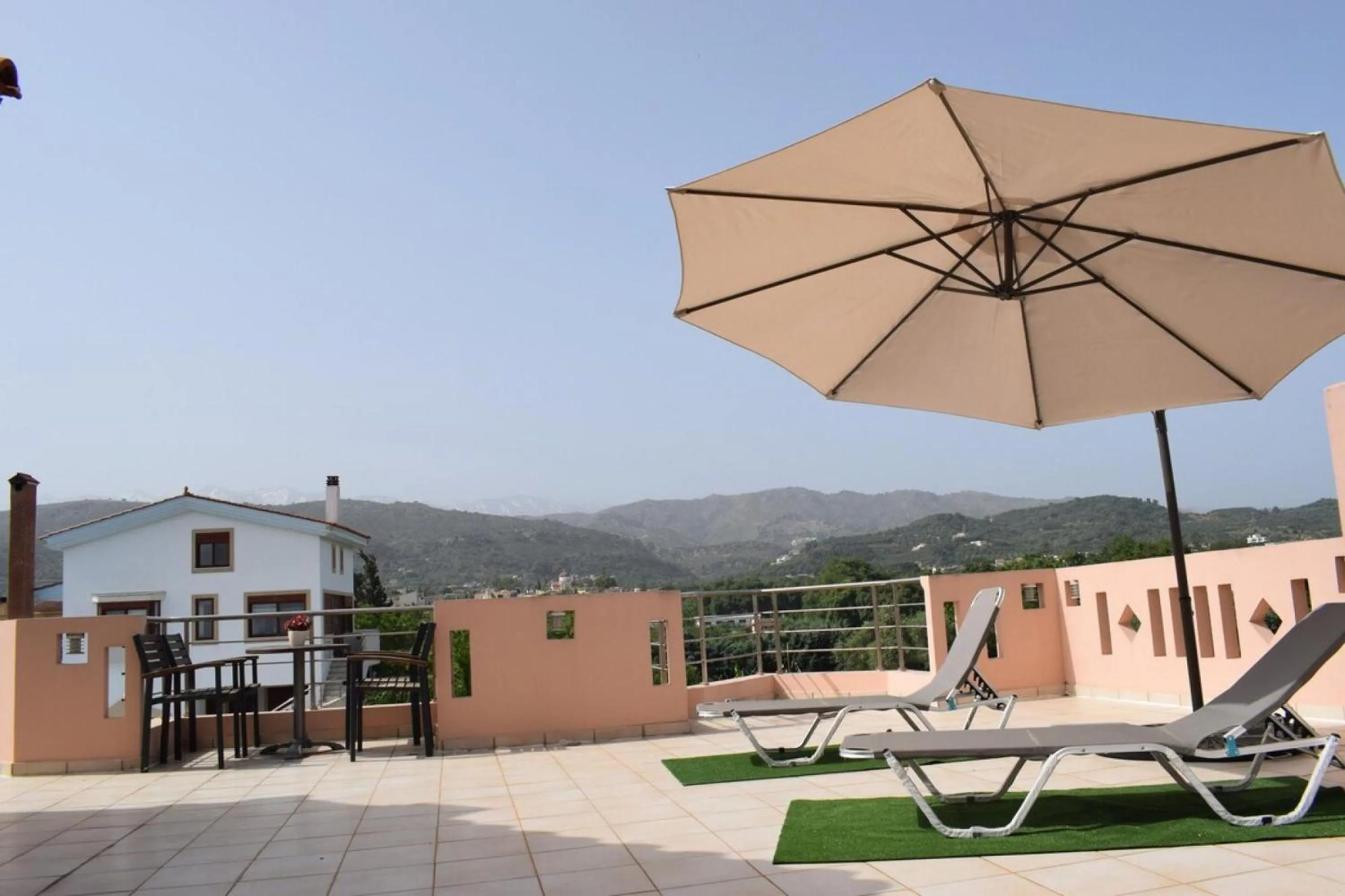 ILIAS VILLA IN CHANIA