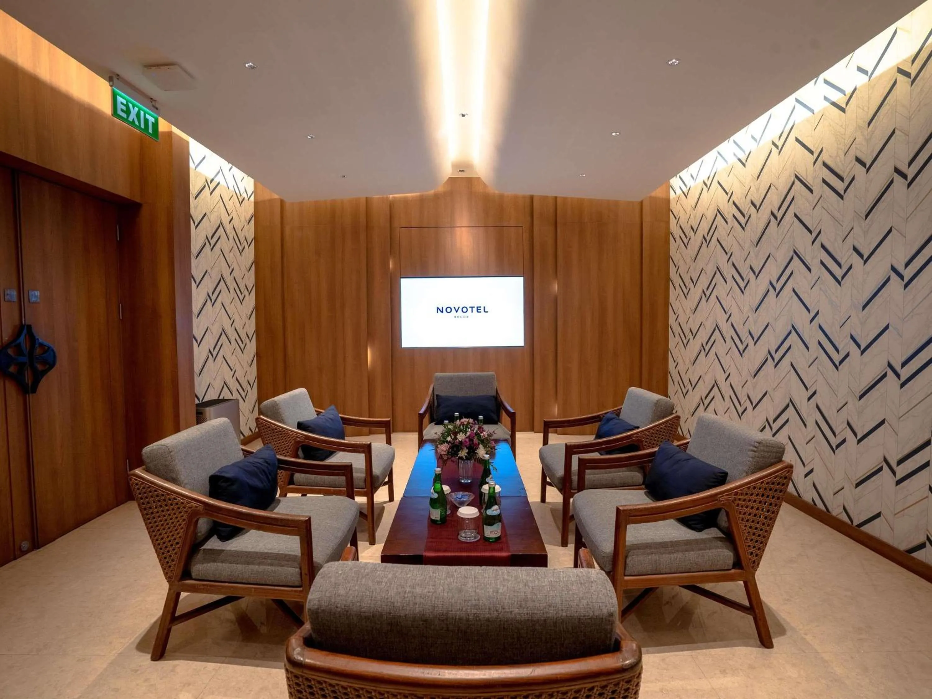Meeting/conference room in Novotel Bogor Golf Resort