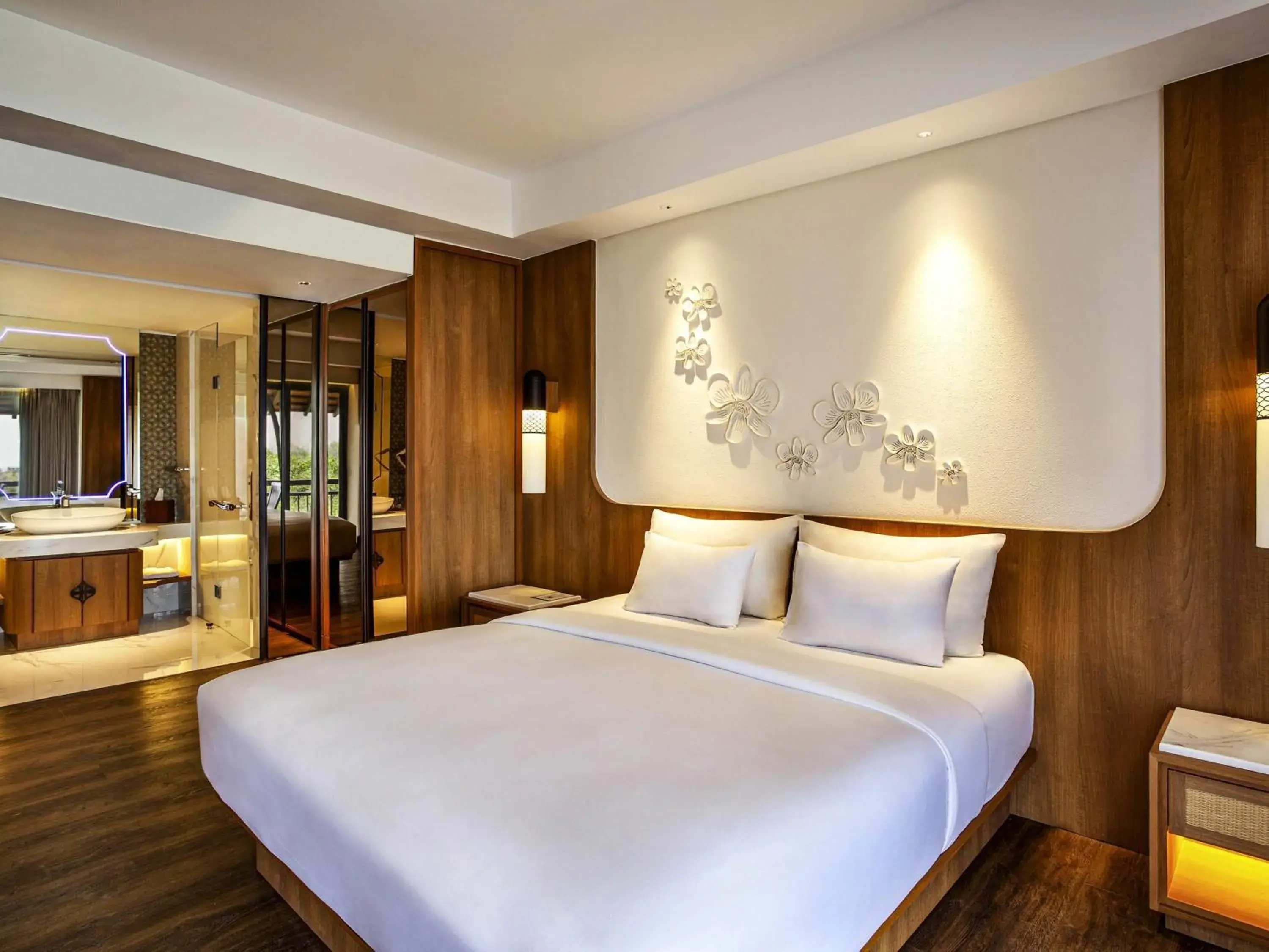 Bedroom, Bed in Novotel Bogor Golf Resort Bedroom, Bed in Novotel Bogor Golf Resort