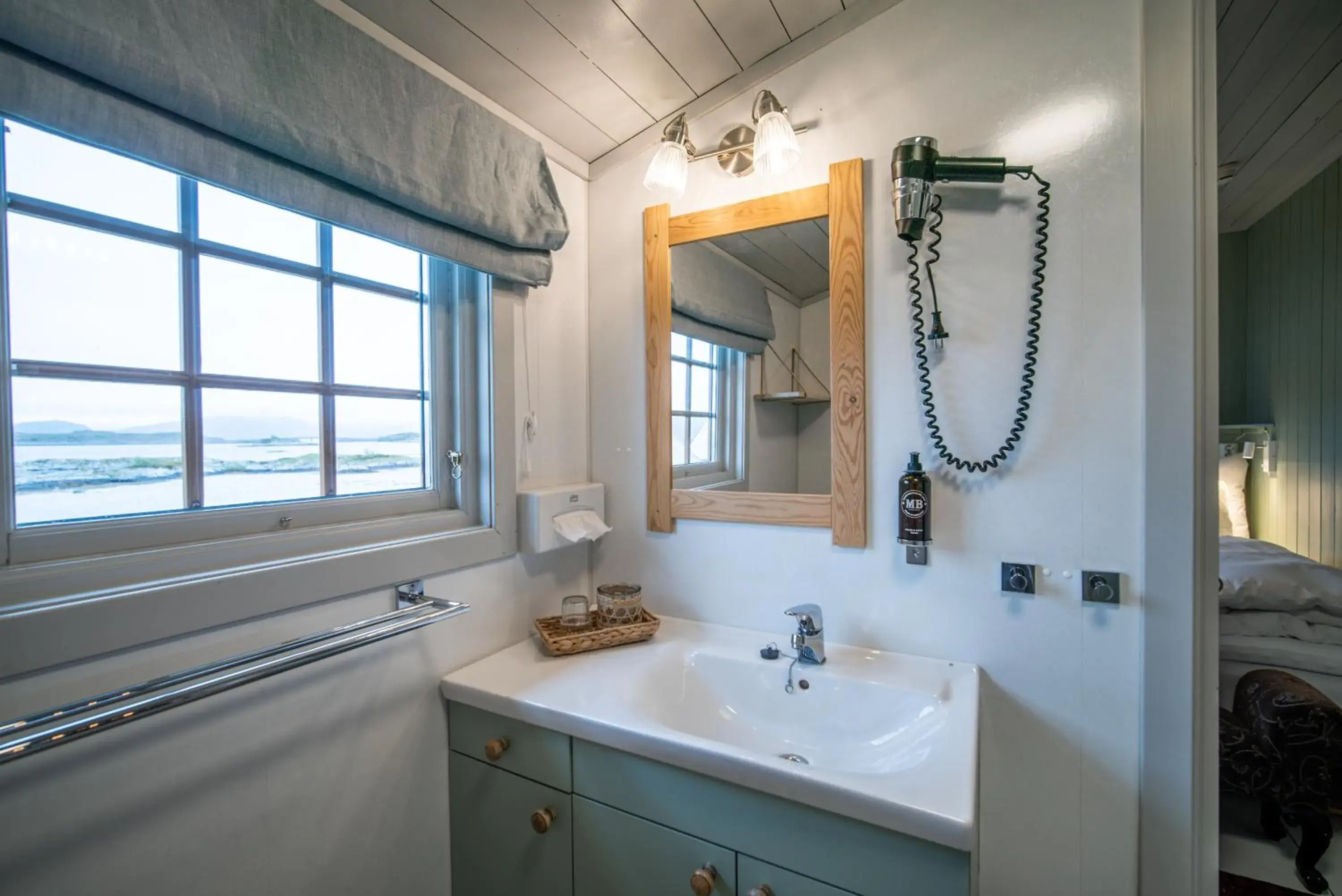 Deluxe Suite with Sea View in Håholmen - by Classic Norway Hotels Deluxe Suite with Sea View in Håholmen - by Classic Norway Hotels