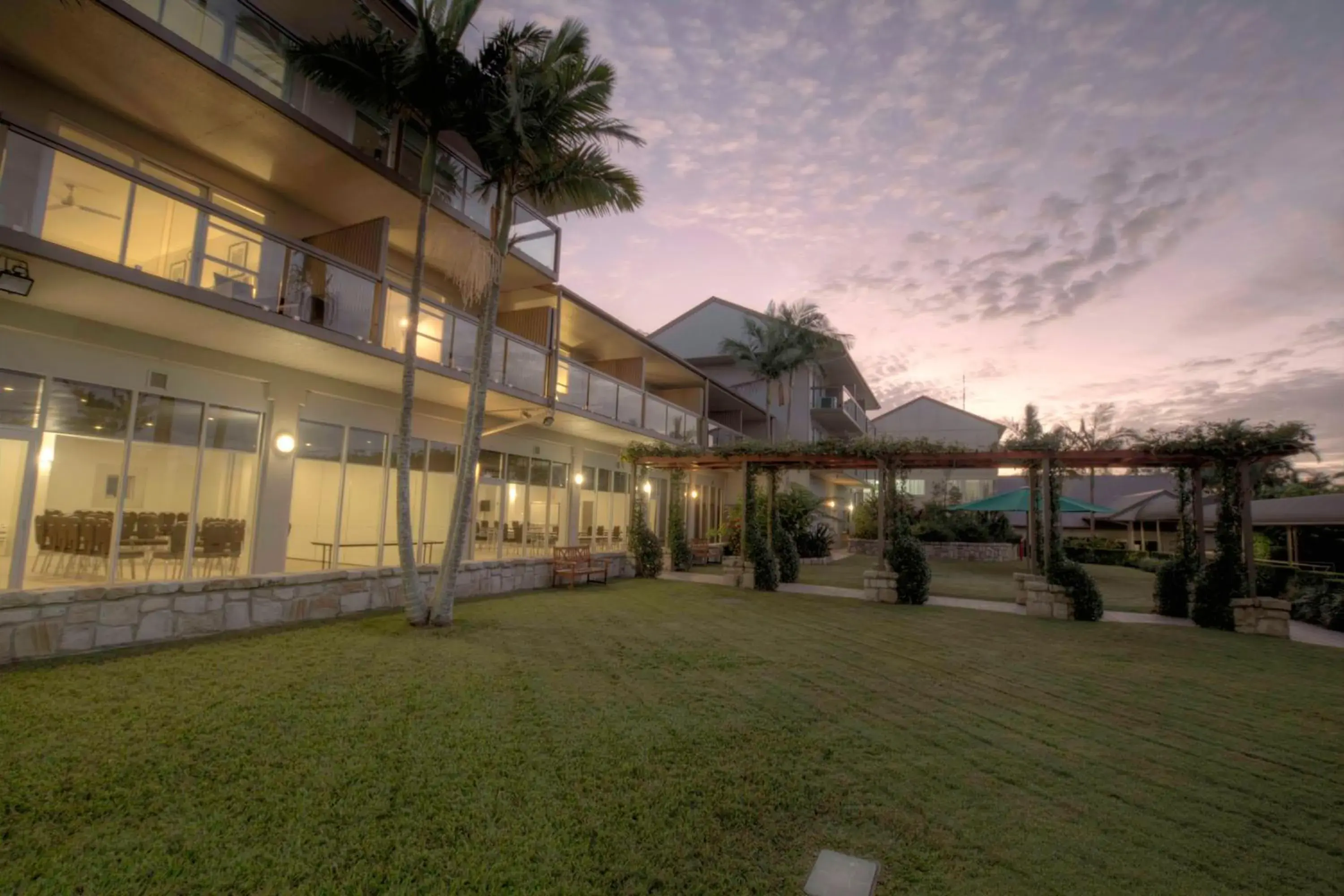 Property building in Mercure Clear Mountain Lodge Property building in Mercure Clear Mountain Lodge