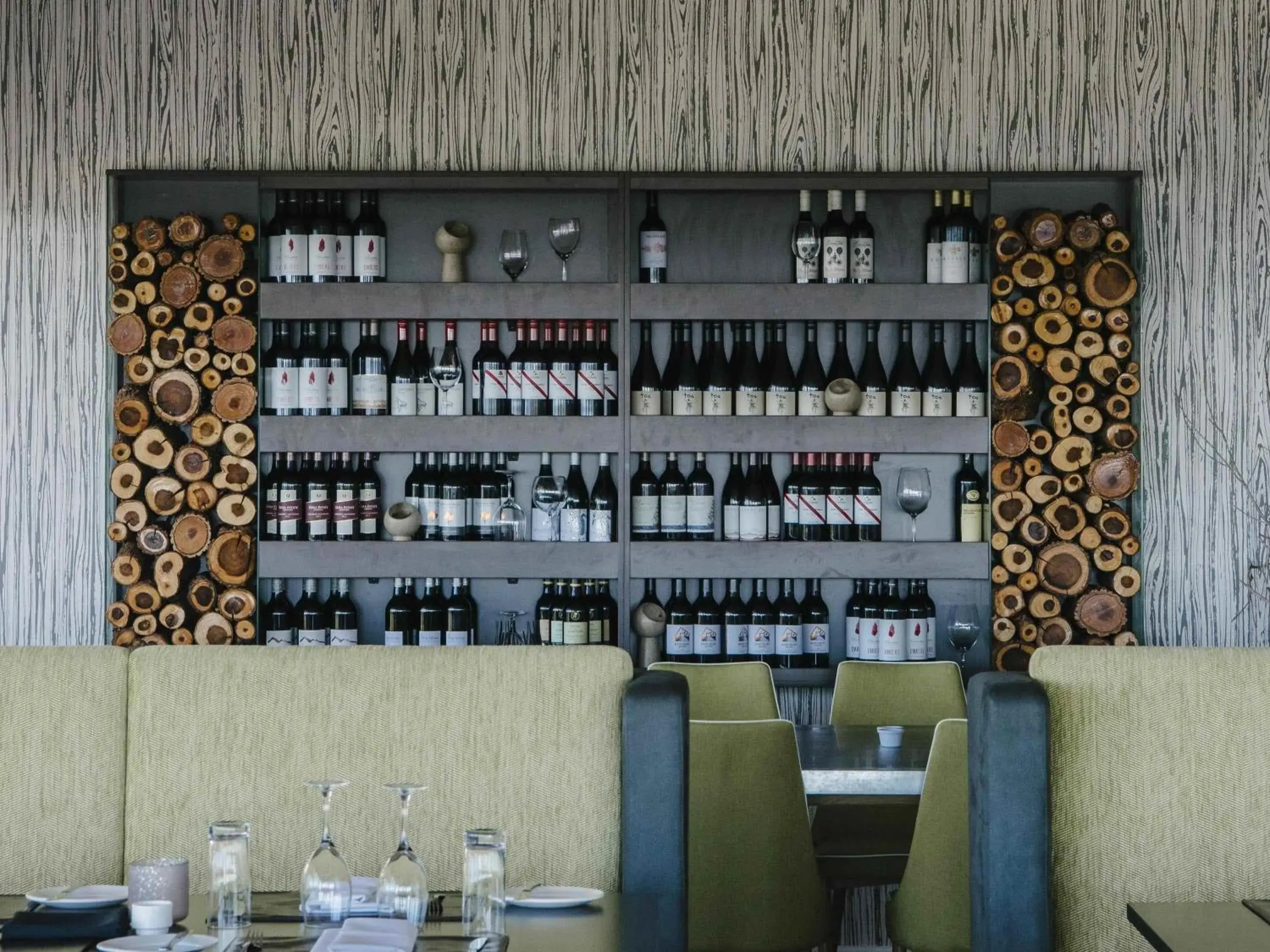 Restaurant/places to eat in Mercure Clear Mountain Lodge Restaurant/places to eat in Mercure Clear Mountain Lodge