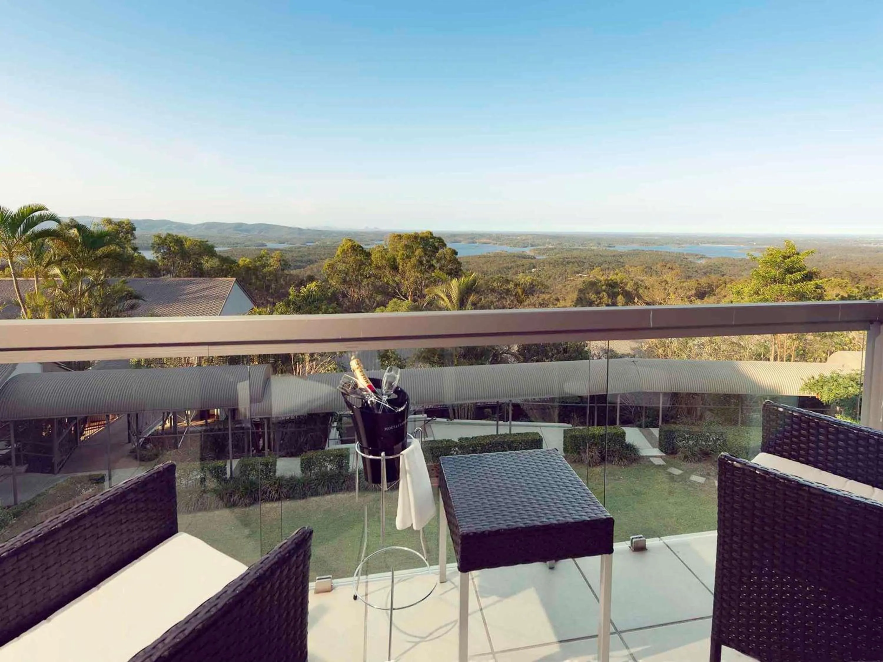 Bedroom in Mercure Clear Mountain Lodge