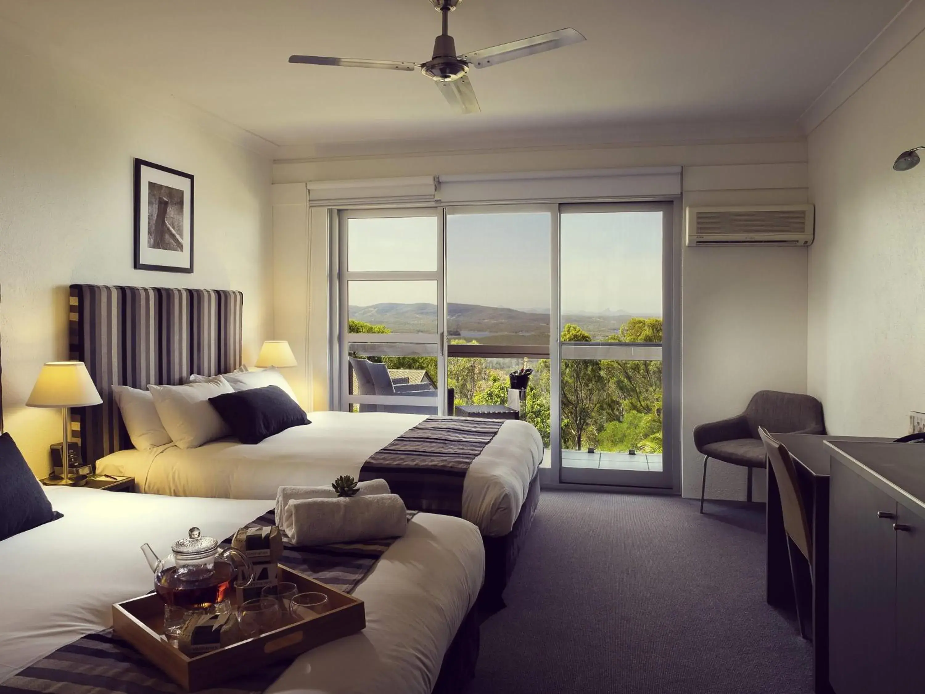 Bedroom, Bed in Mercure Clear Mountain Lodge Bedroom, Bed in Mercure Clear Mountain Lodge