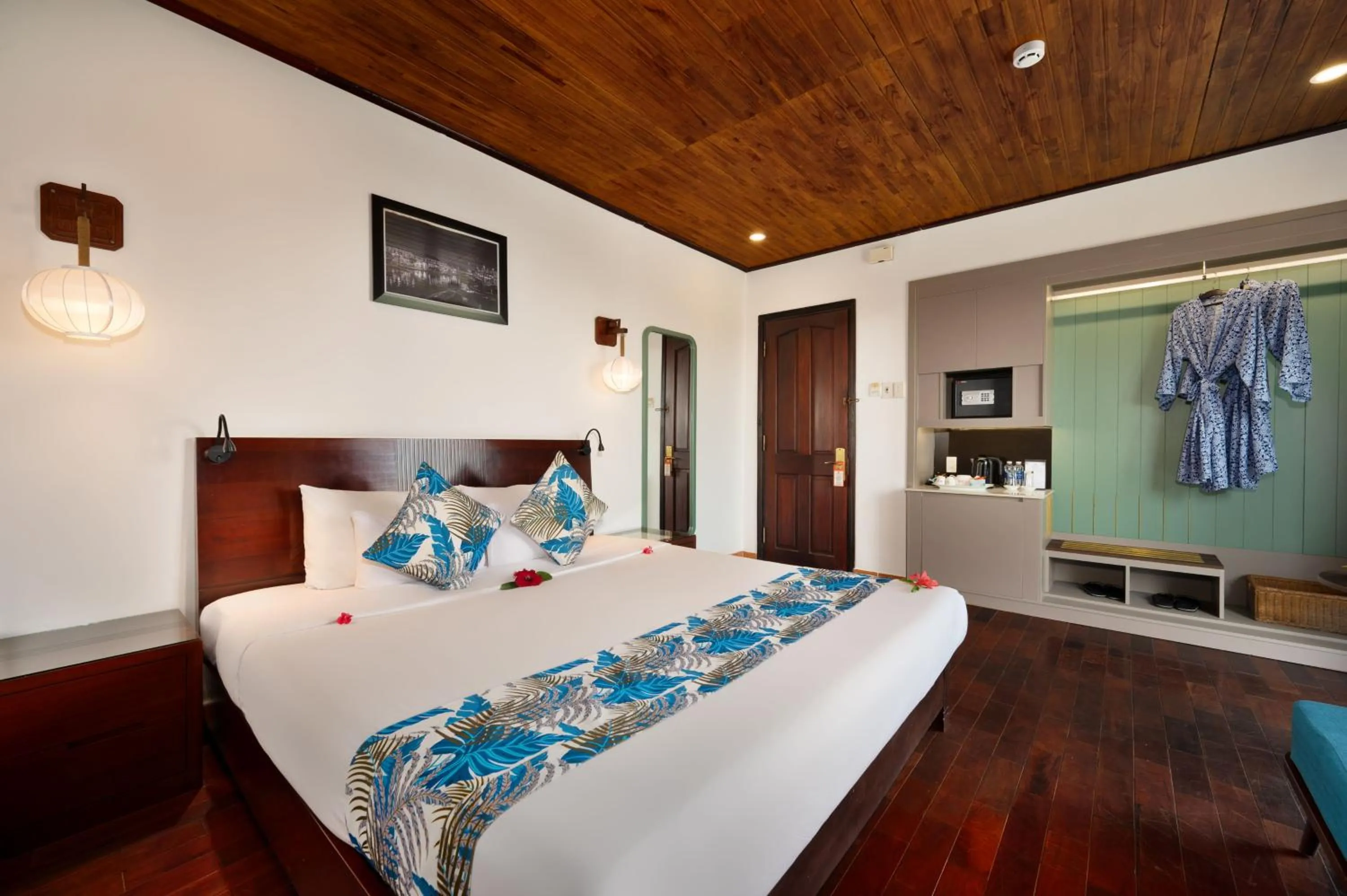 Bed in Vinh Hung Riverside Resort & Spa