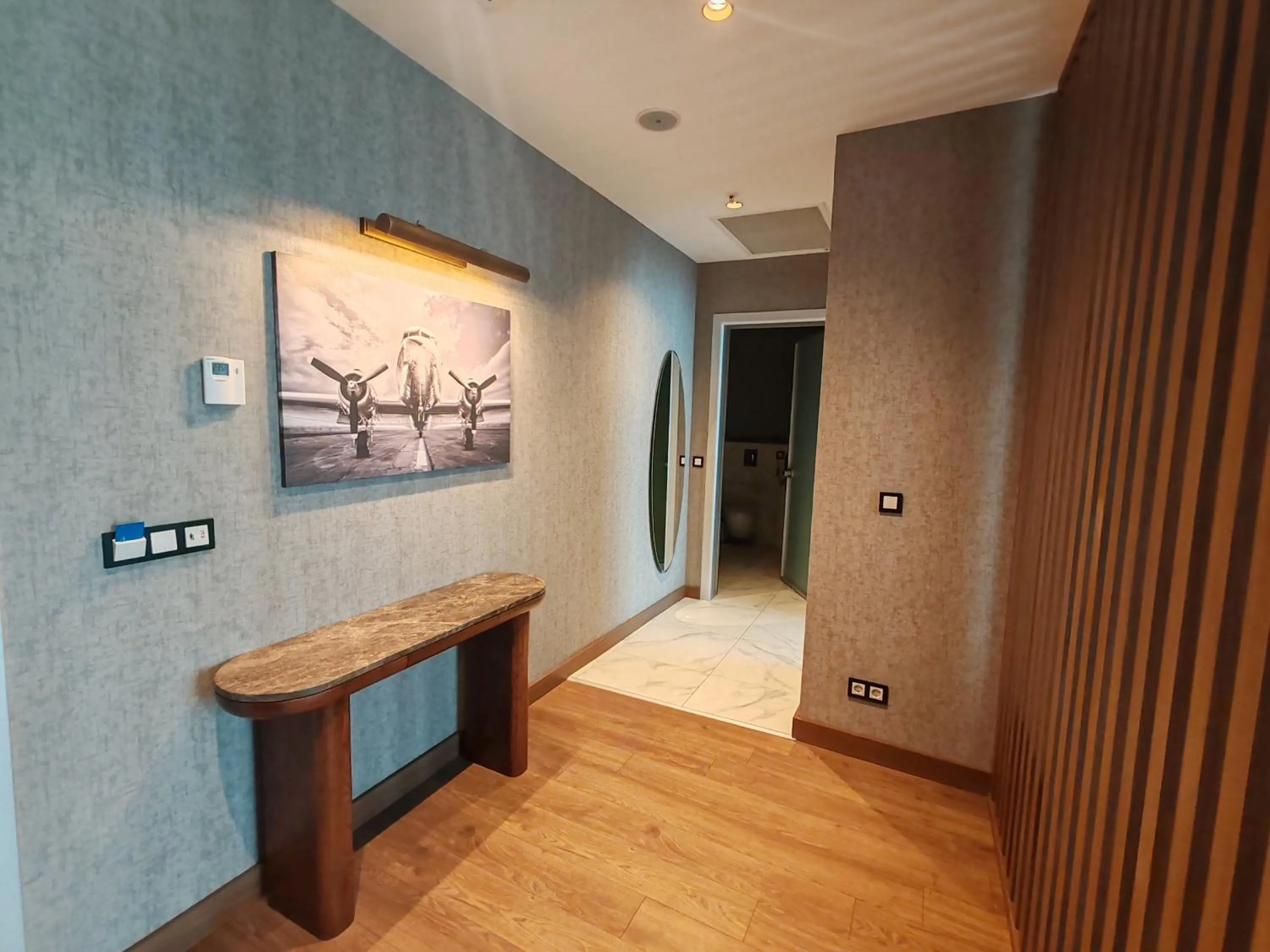 Photo of the whole room in ISG Sabiha Gökçen Airport Hotel