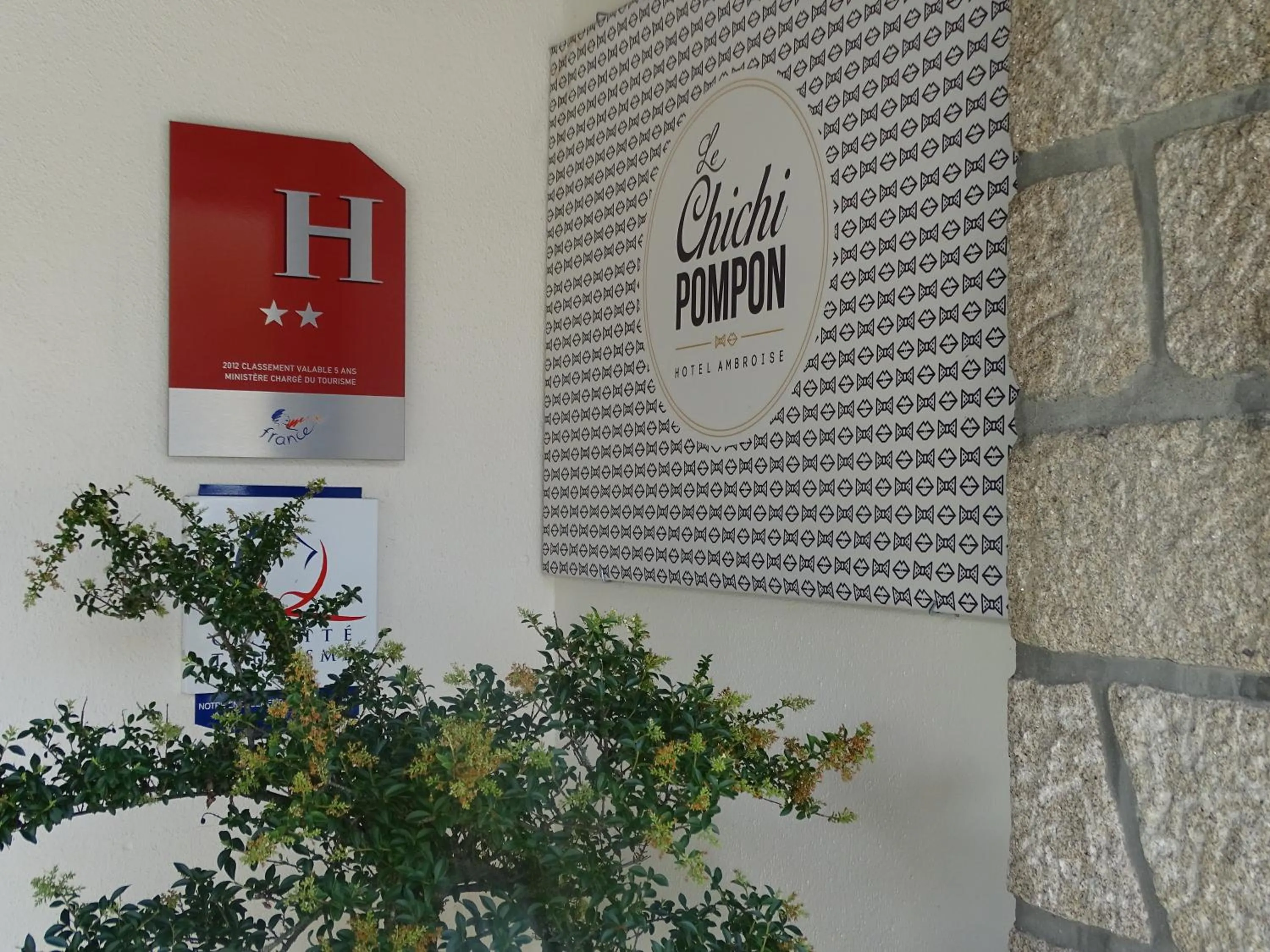 Logo/Certificate/Sign in Logis Hôtel AMBROISE