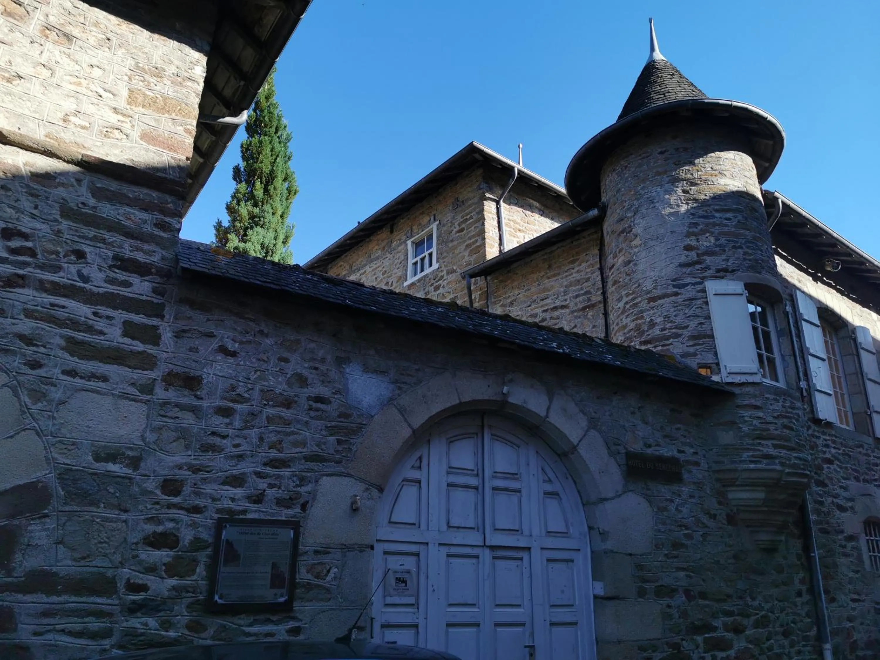 Nearby landmark in Logis Hôtel AMBROISE