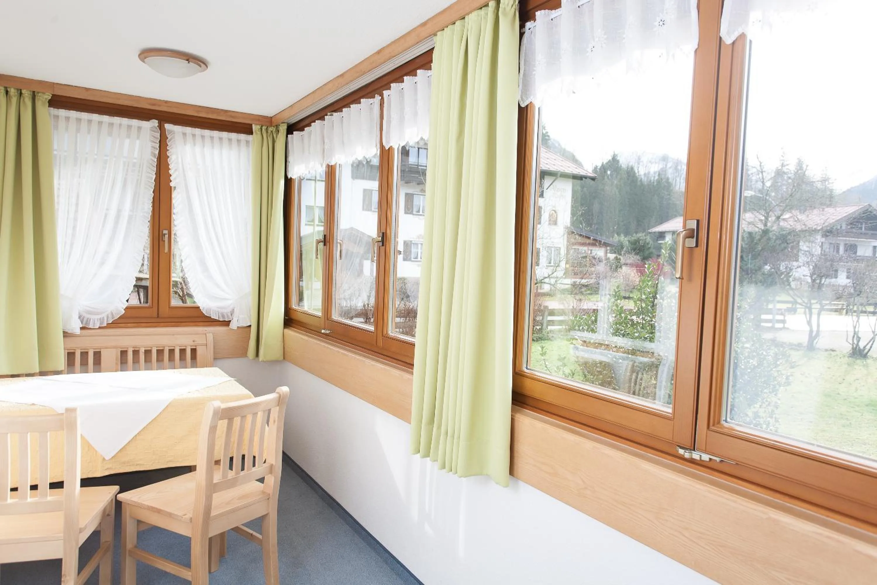 Photo of the whole room in Fideliushaus