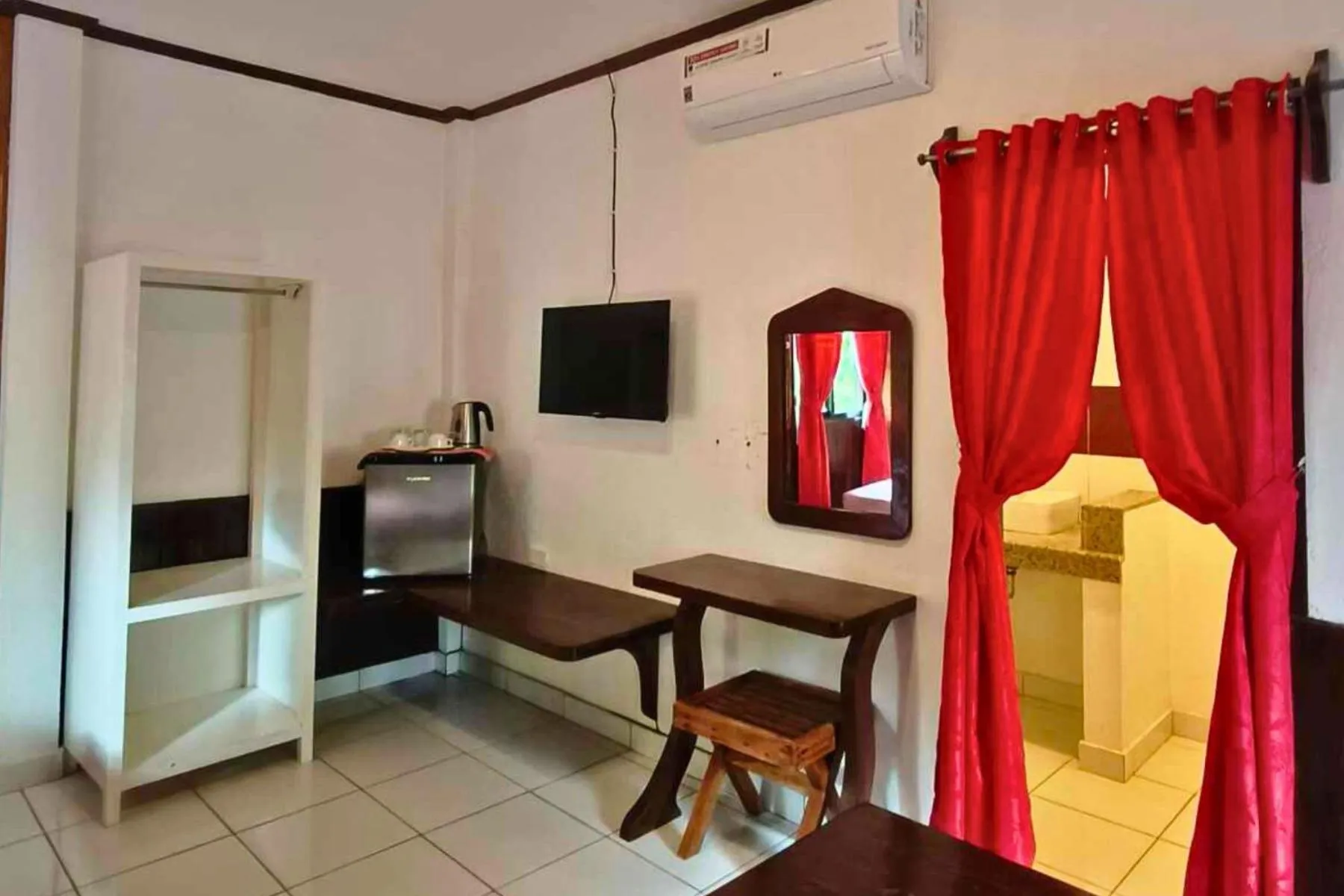 Coffee/tea facilities, Bed in Hof Gorei Beach Resort Davao