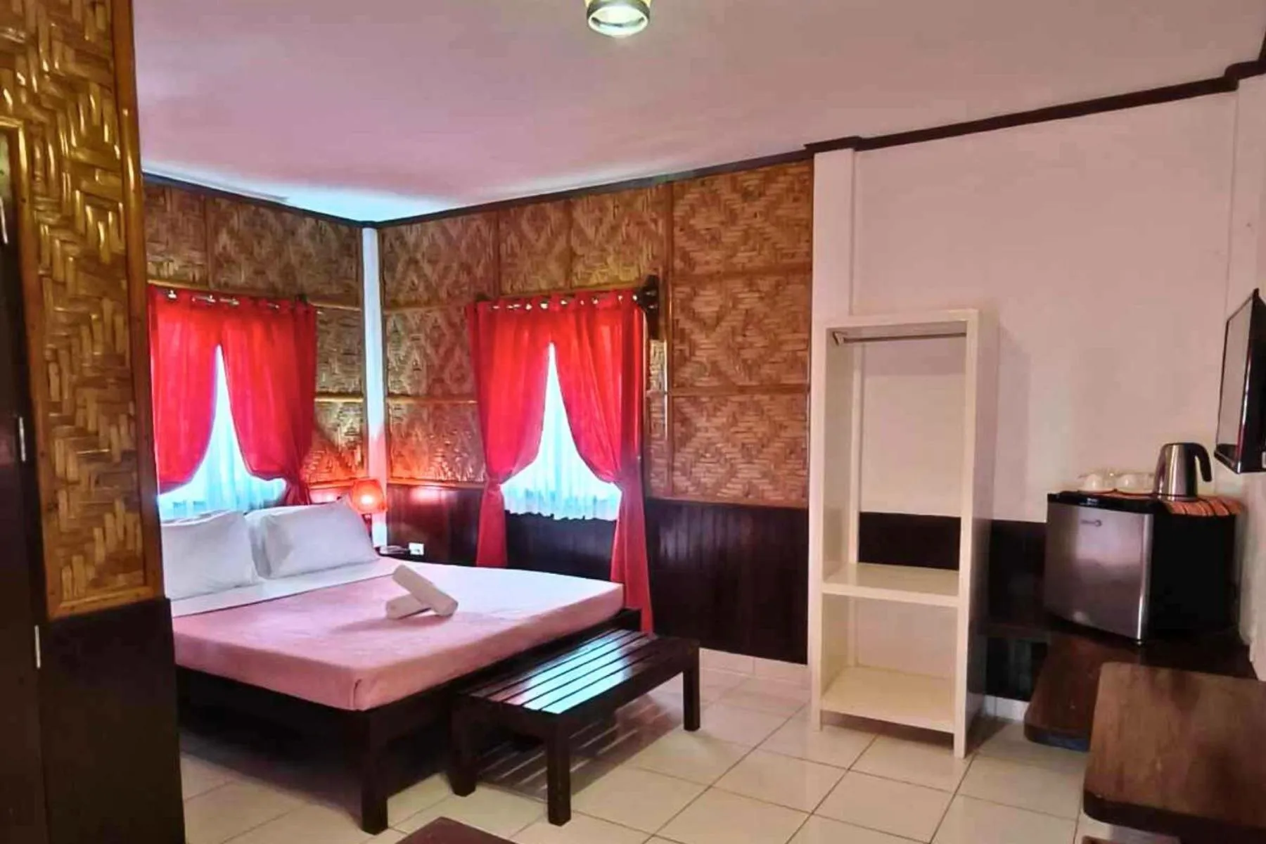 Bed in Hof Gorei Beach Resort Davao