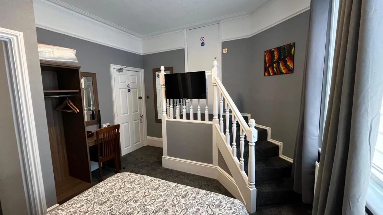 Bedroom, Bed in Charlotte Guest House