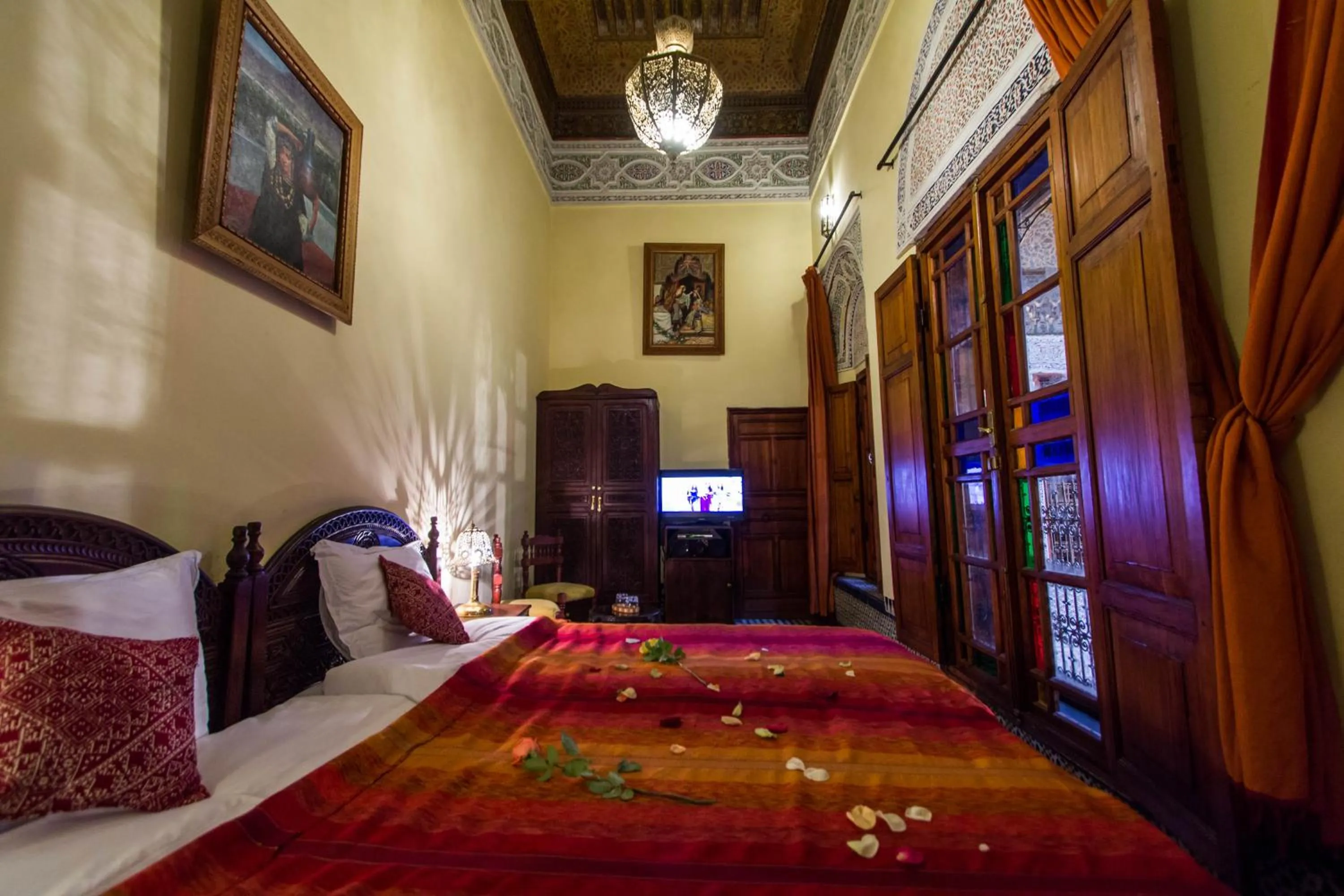 Seating area, Bed in Riad Ibn Khaldoun