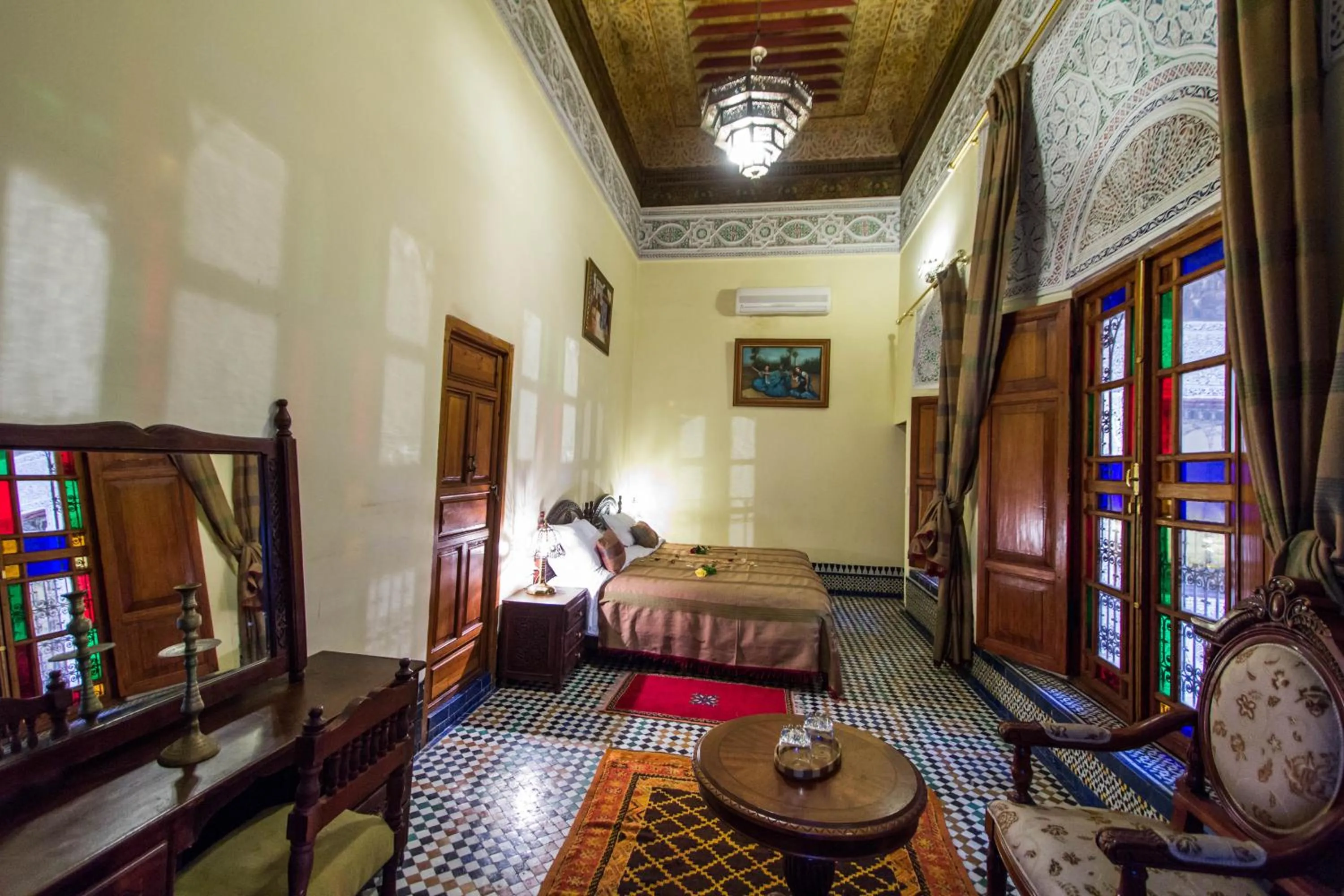 Seating area, Bed in Riad Ibn Khaldoun